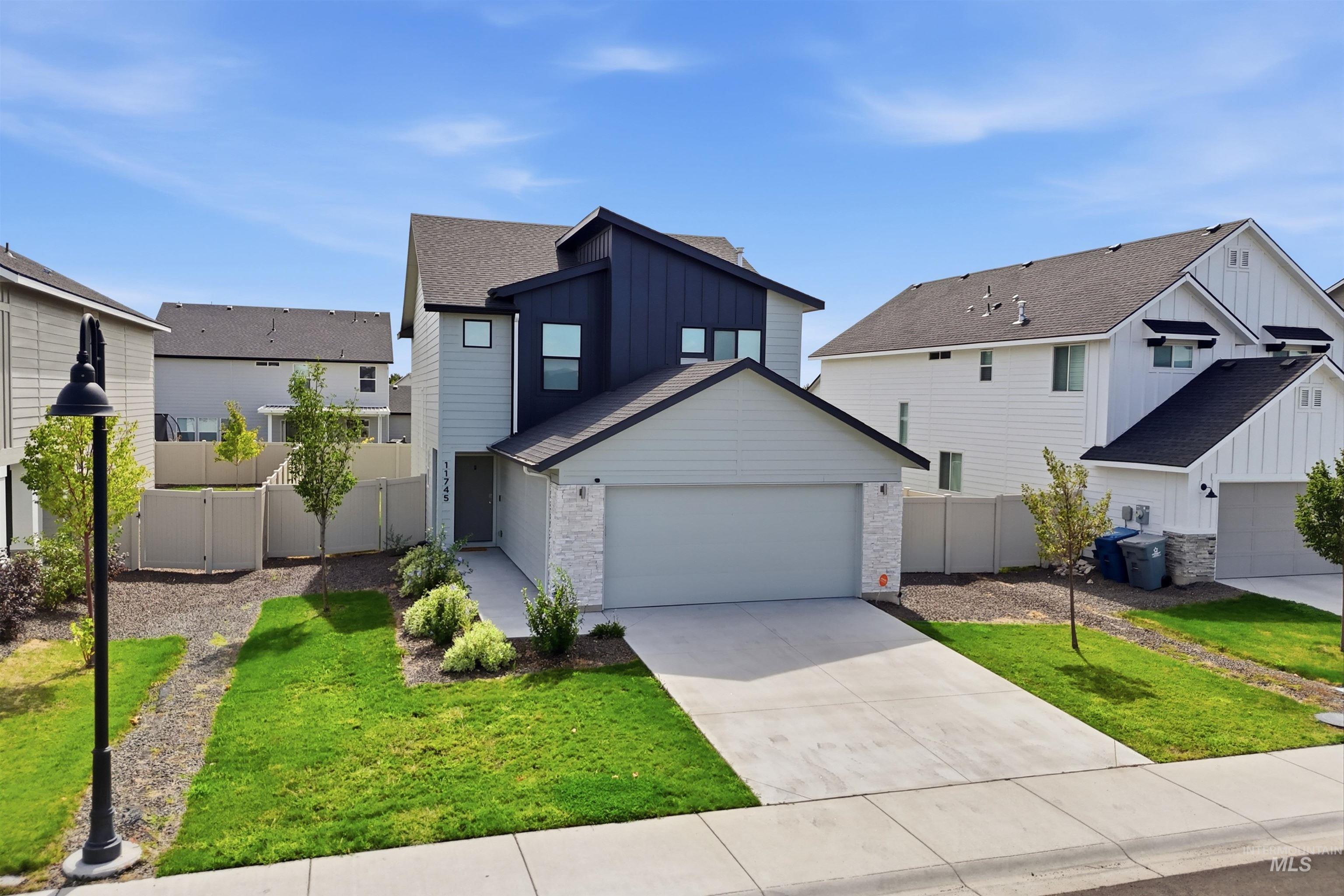 11745 W Skyhaven St — photo