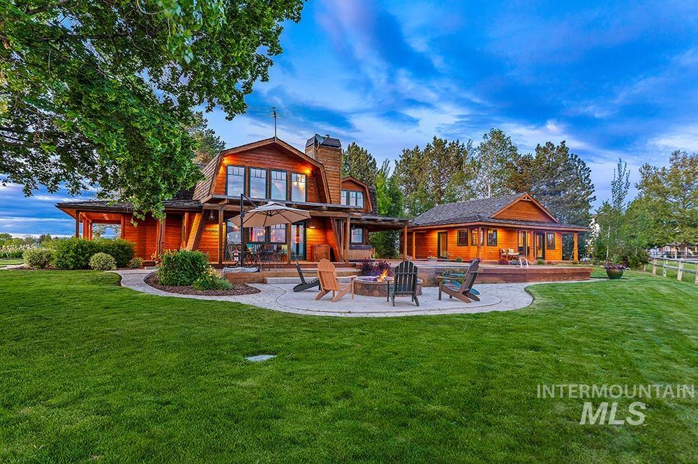 999 N Cow Horse Dr — photo