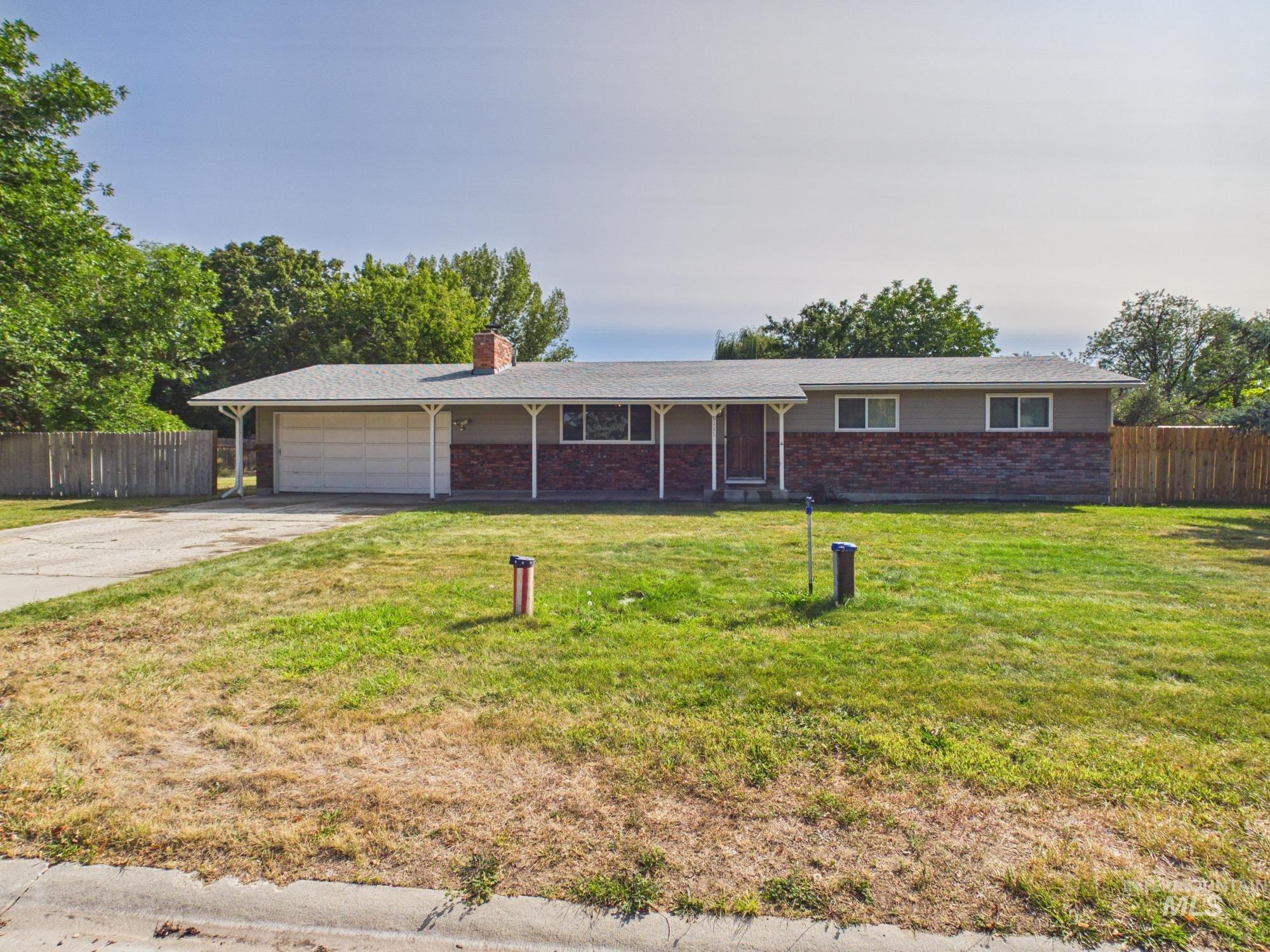 9111 W Teakwood Dr — photo