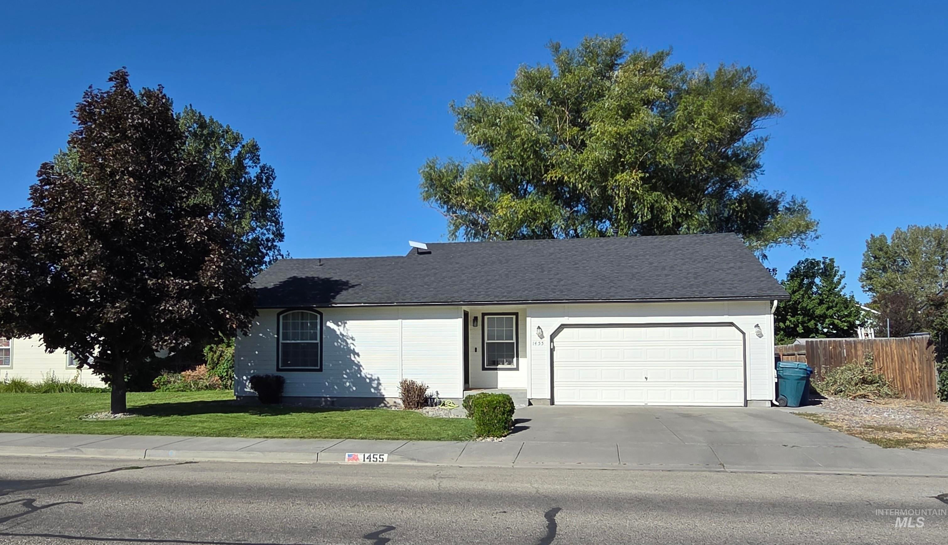 1455 N Haskett — photo