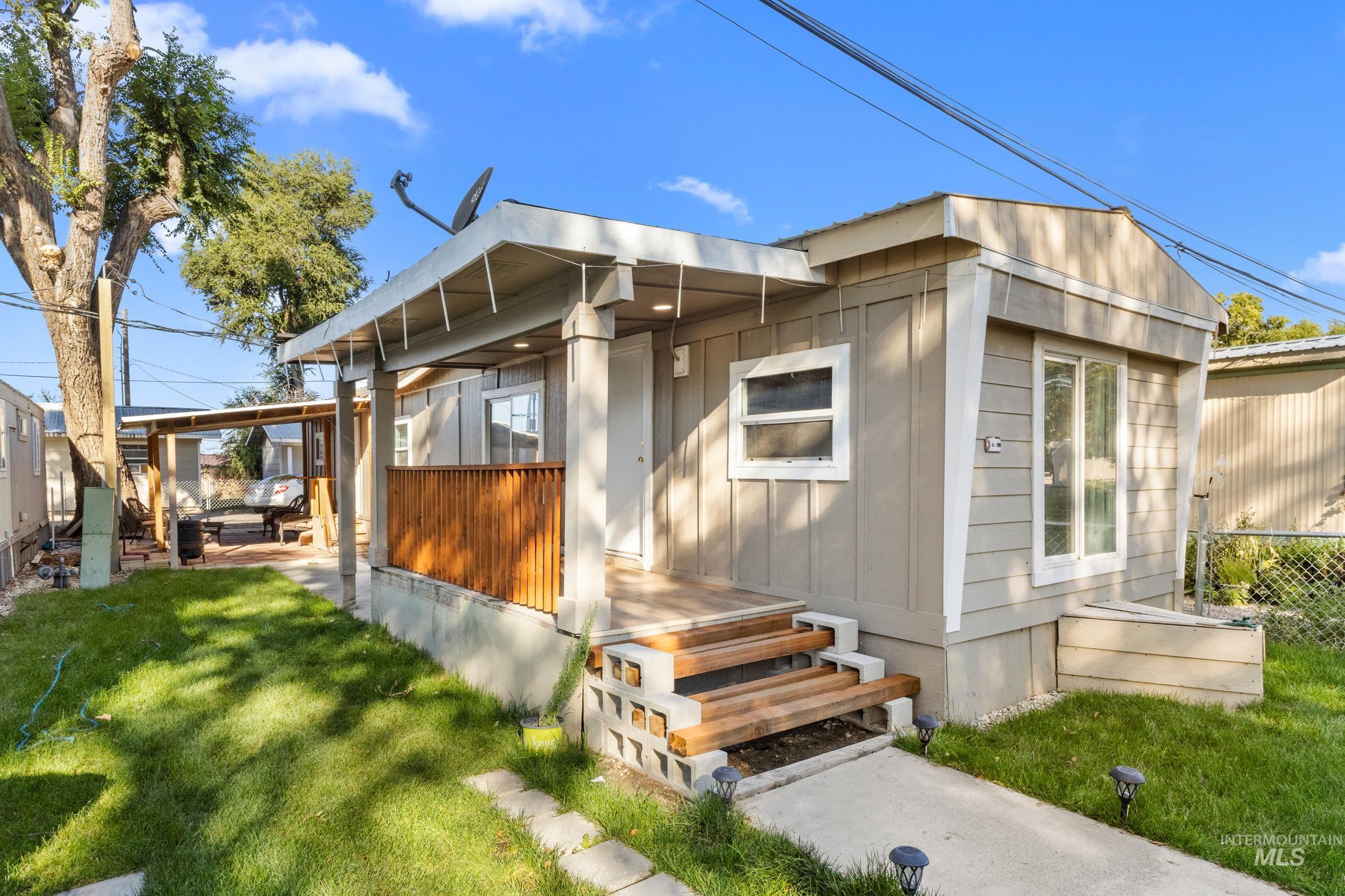 111 E. Simplot Blvd. — photo