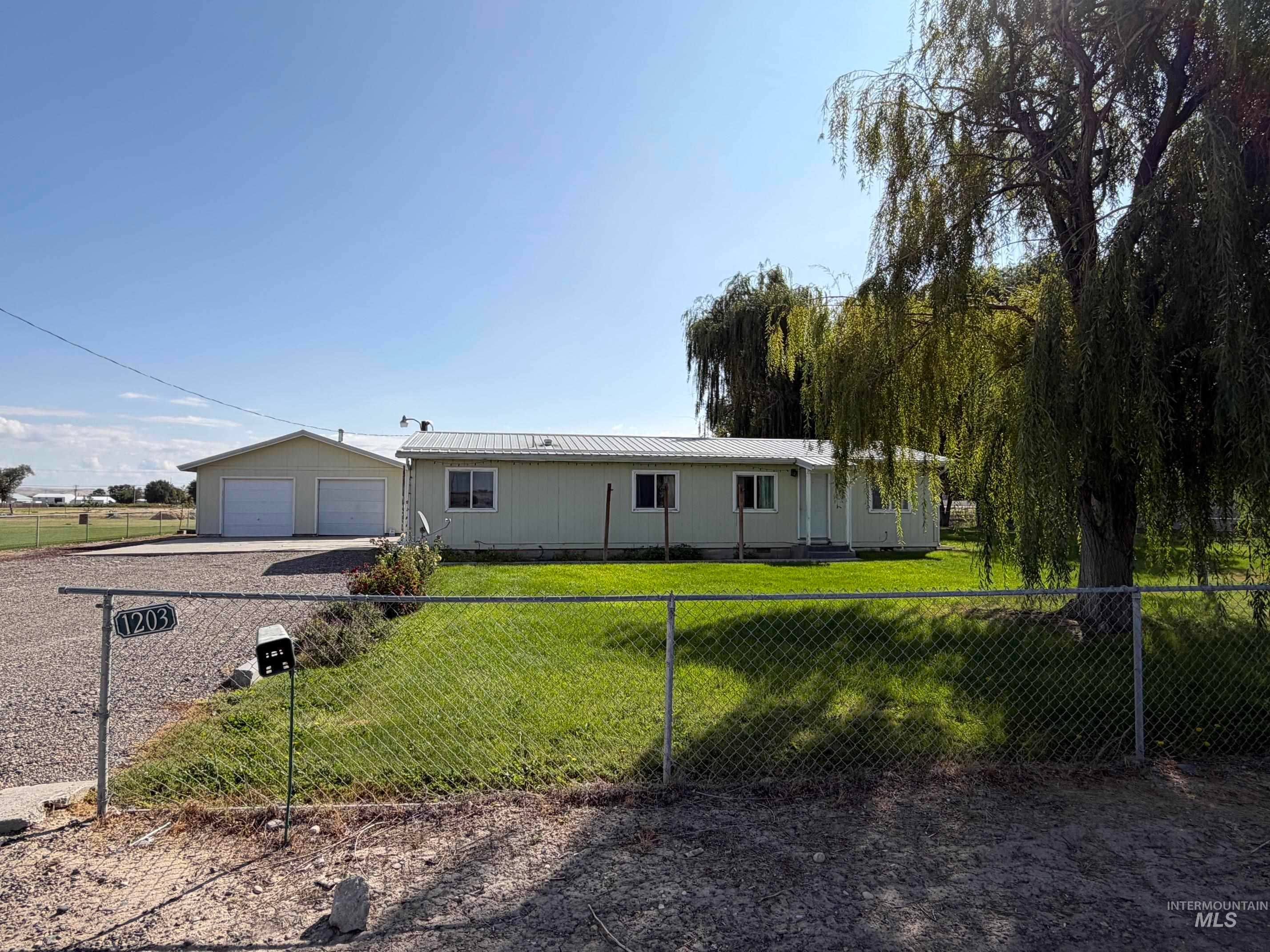 1203 Eelebach Way — photo
