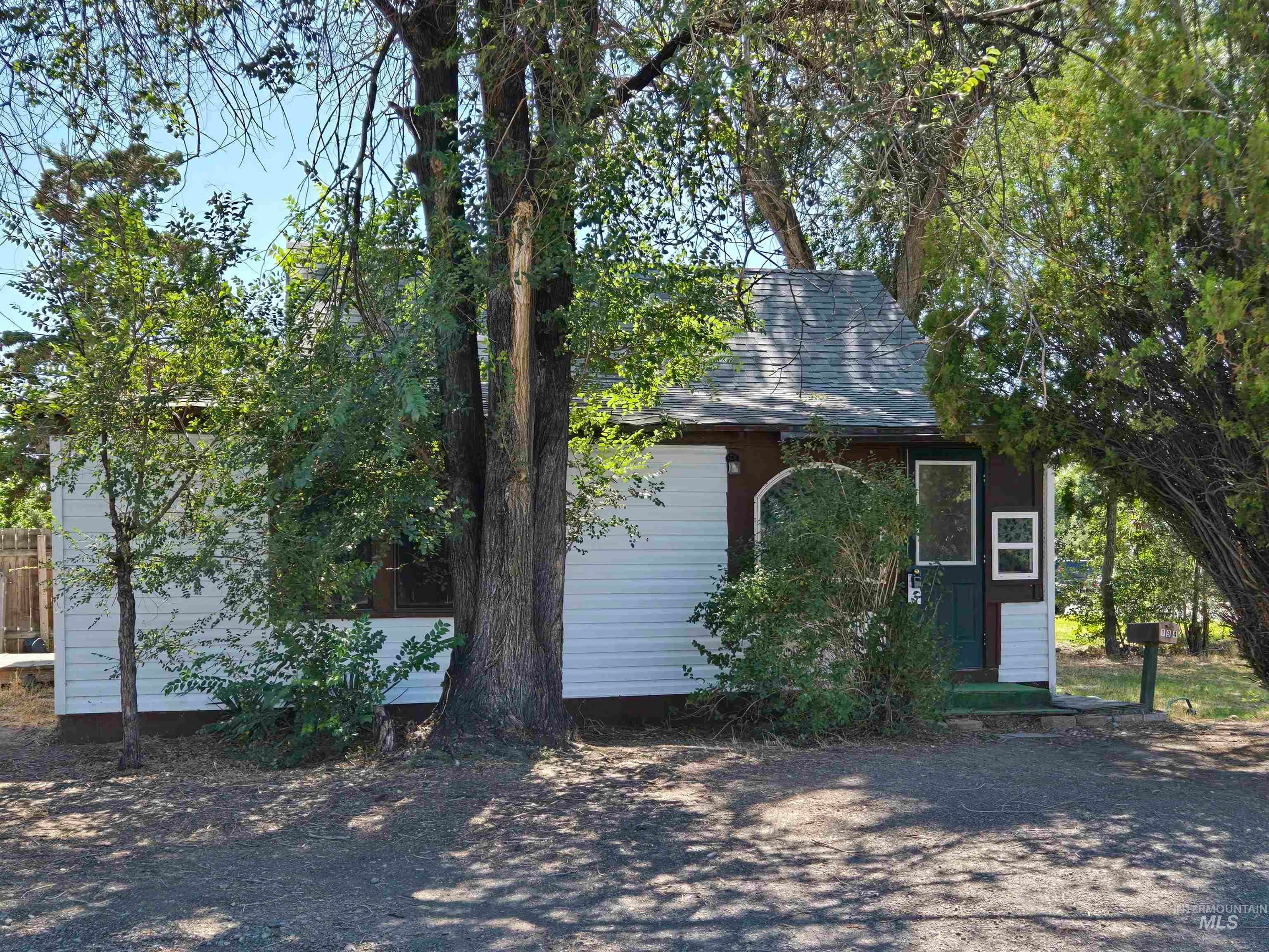 194 Jackson Street — photo