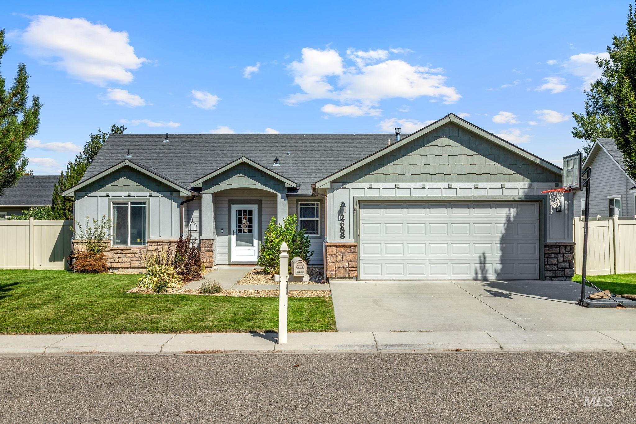 2688 Bayberry Dr. — photo