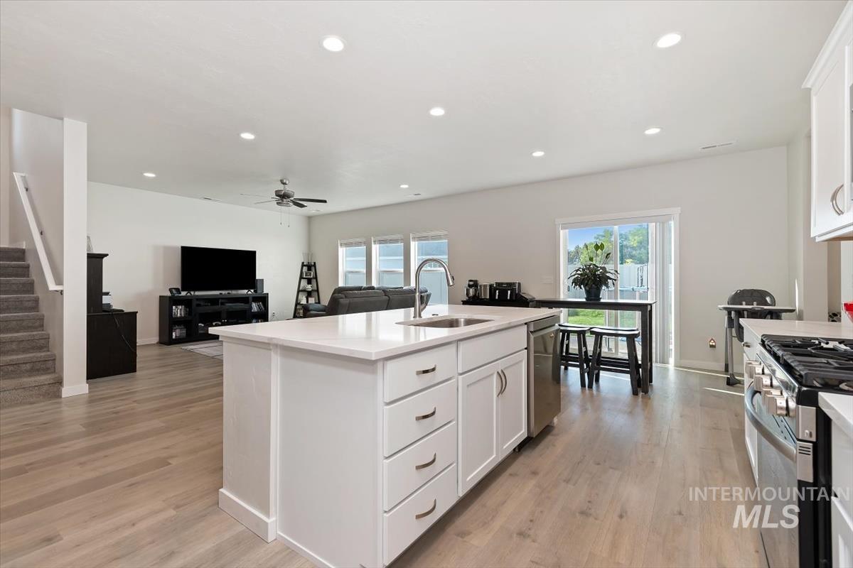 219 W Willow Dale Dr. — photo