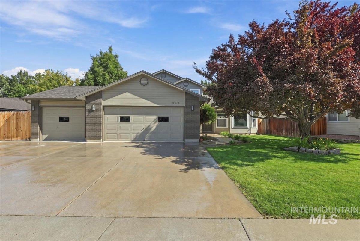10032 W Pattie Dr — photo