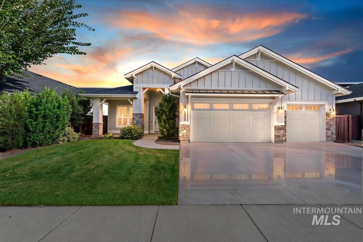 4450 W Lost Rapids Dr — photo