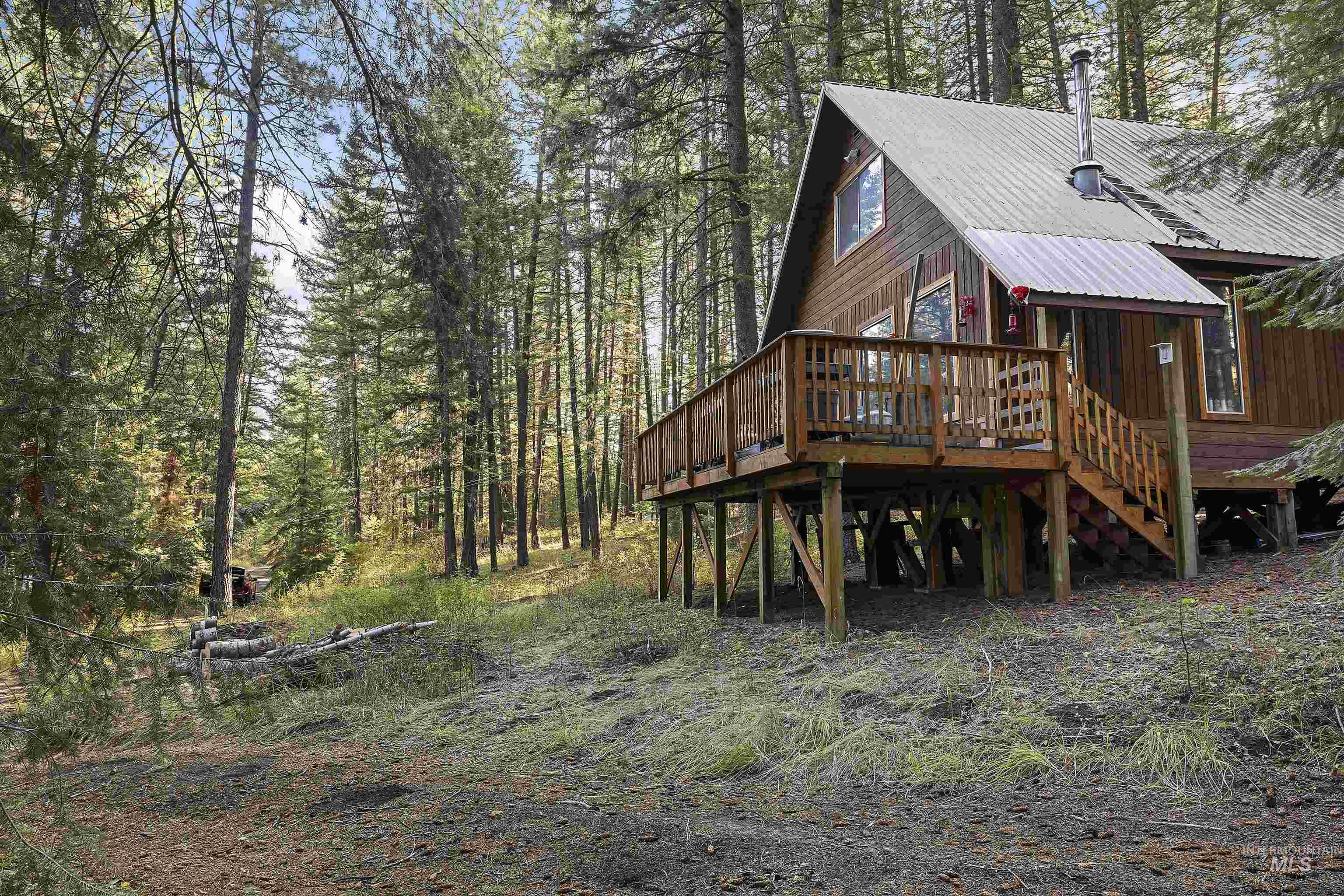 845 Edgehill Drive — photo