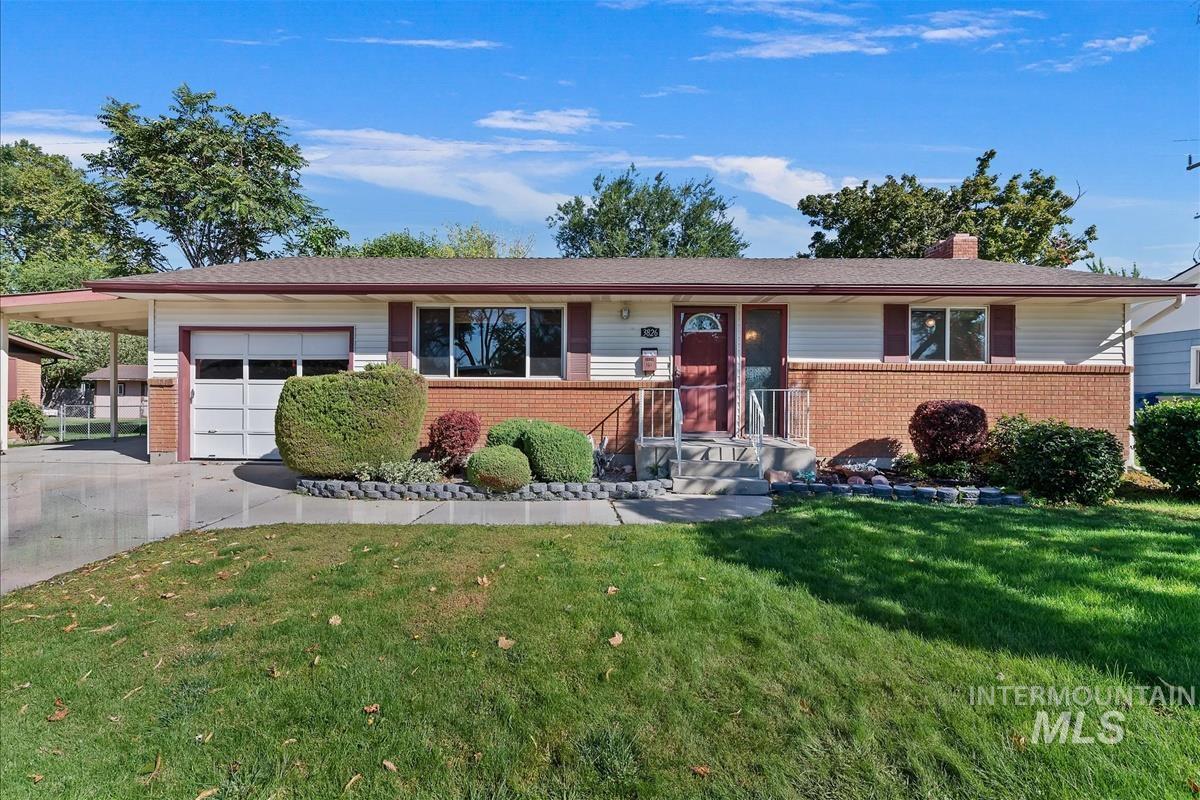 3826 W Pasadena Dr — photo