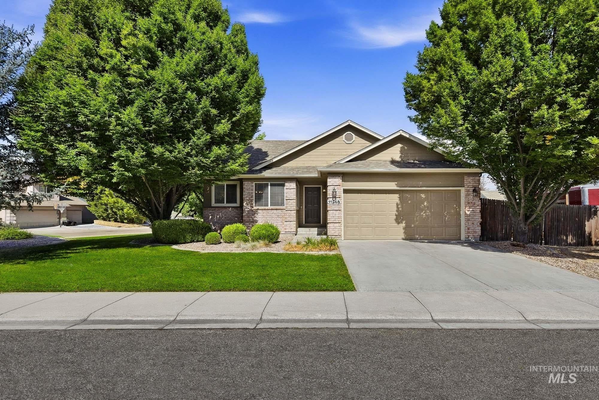 11248 W Red Maple Dr — photo