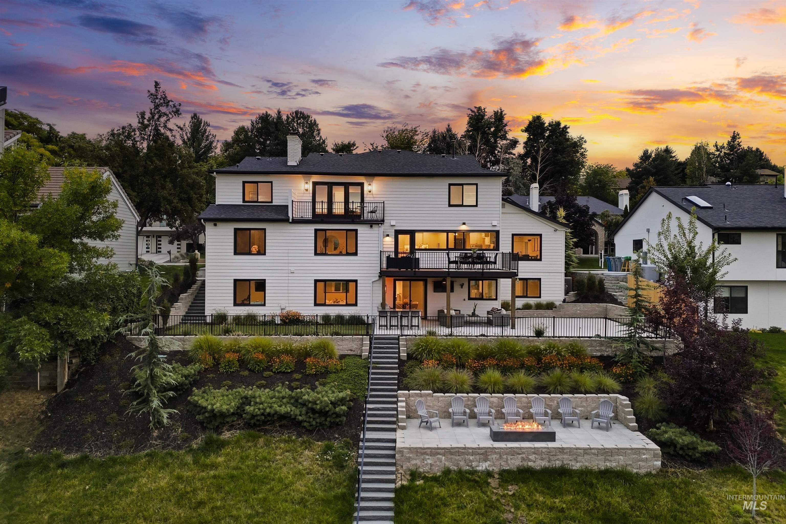 1218 E Hearthstone Drive — photo