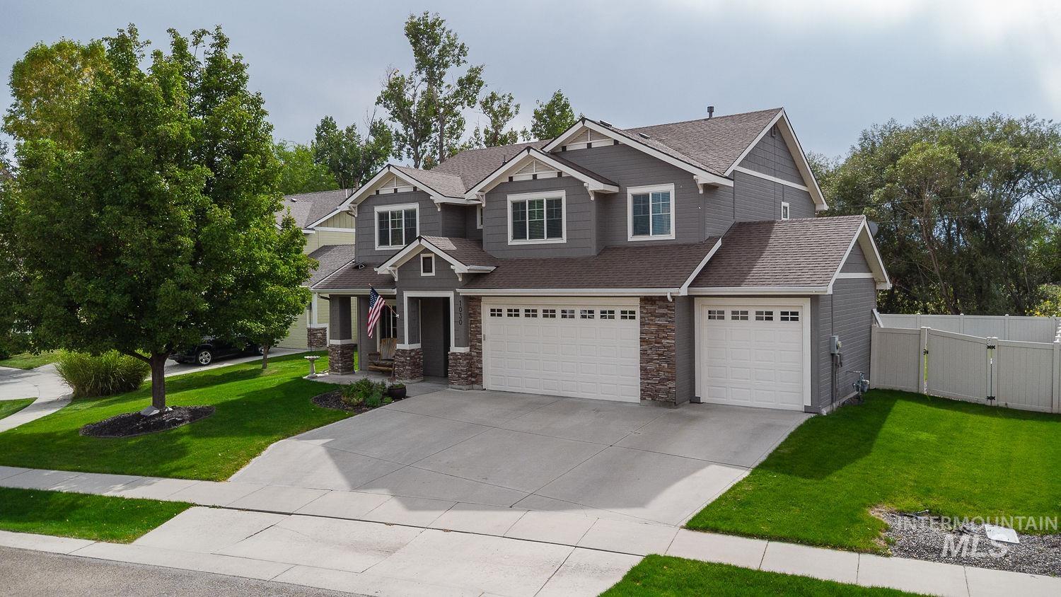 1030 N Powder River Dr — photo