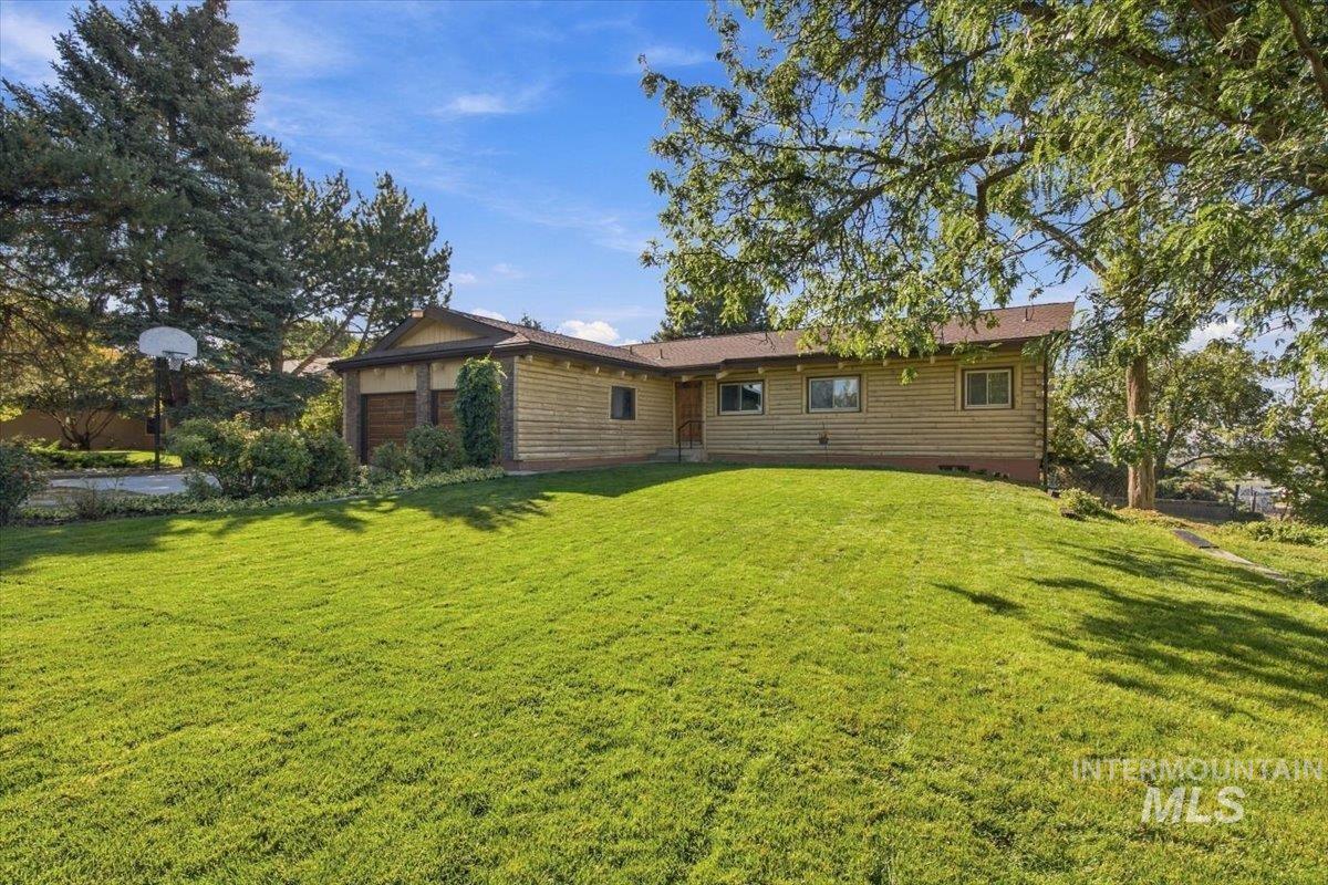 10201 Willis Rd. — photo