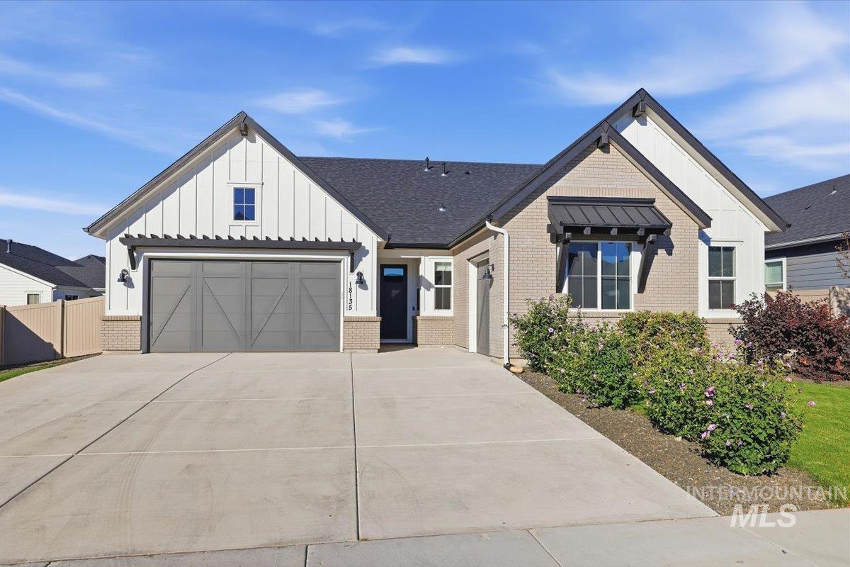 18135 N Begonia Way — photo