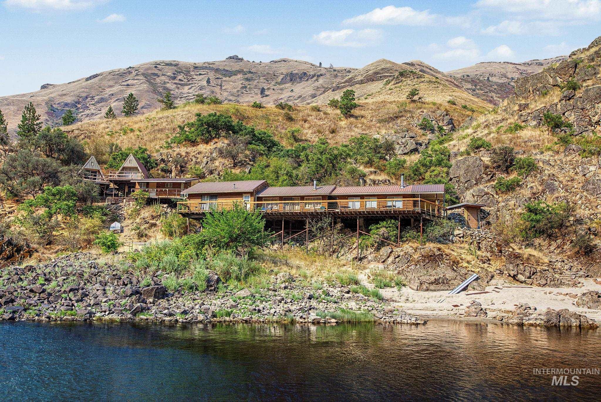 Nna Salmon River — photo