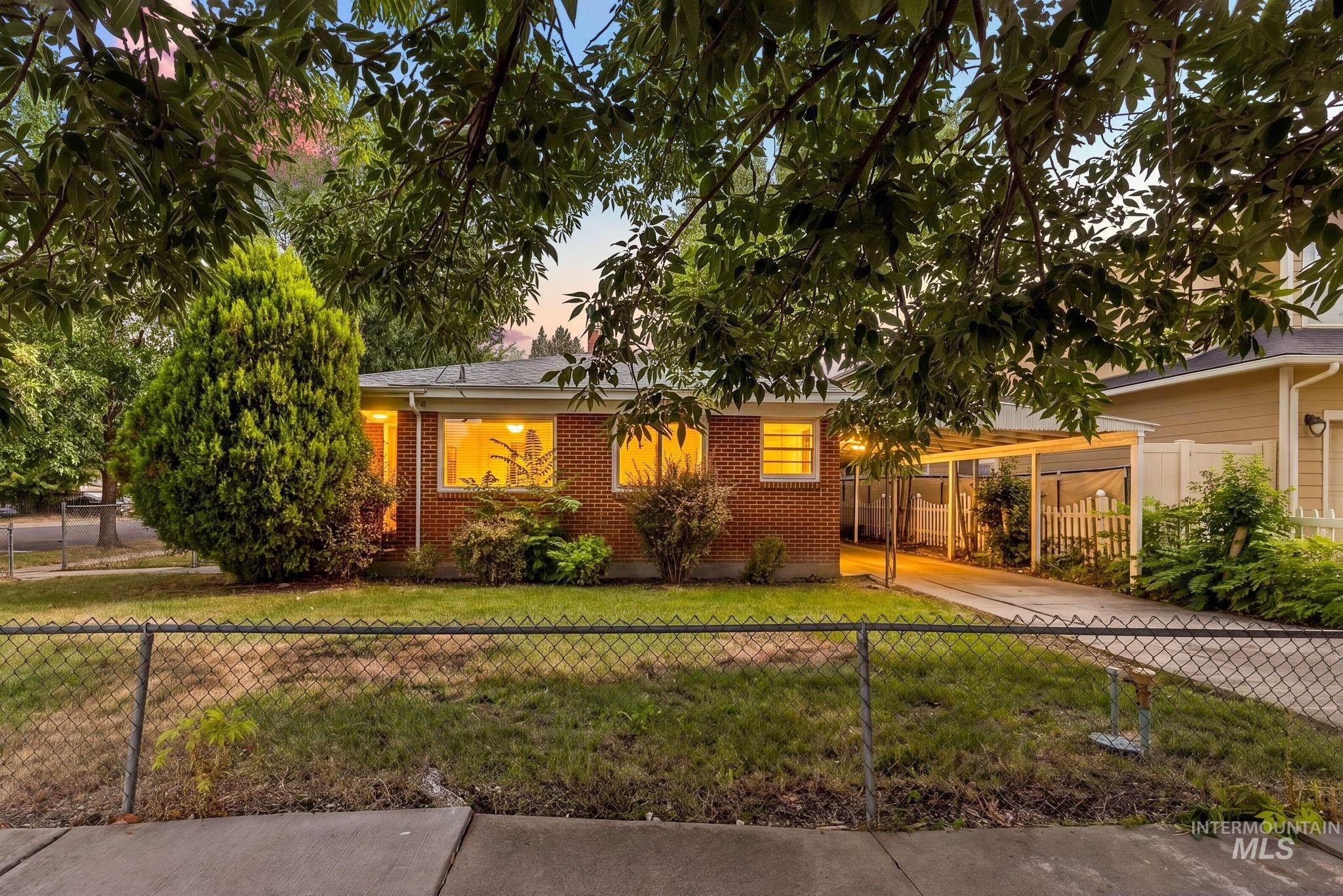 1317 W Rossi St — photo