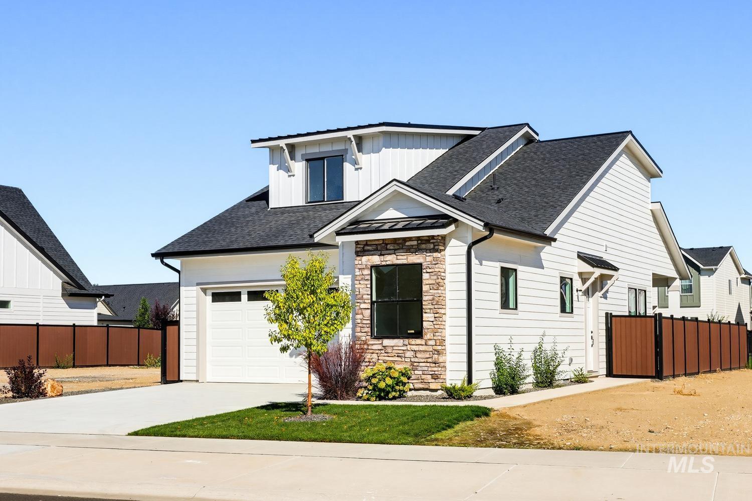 3842 W Spring House Ln — photo
