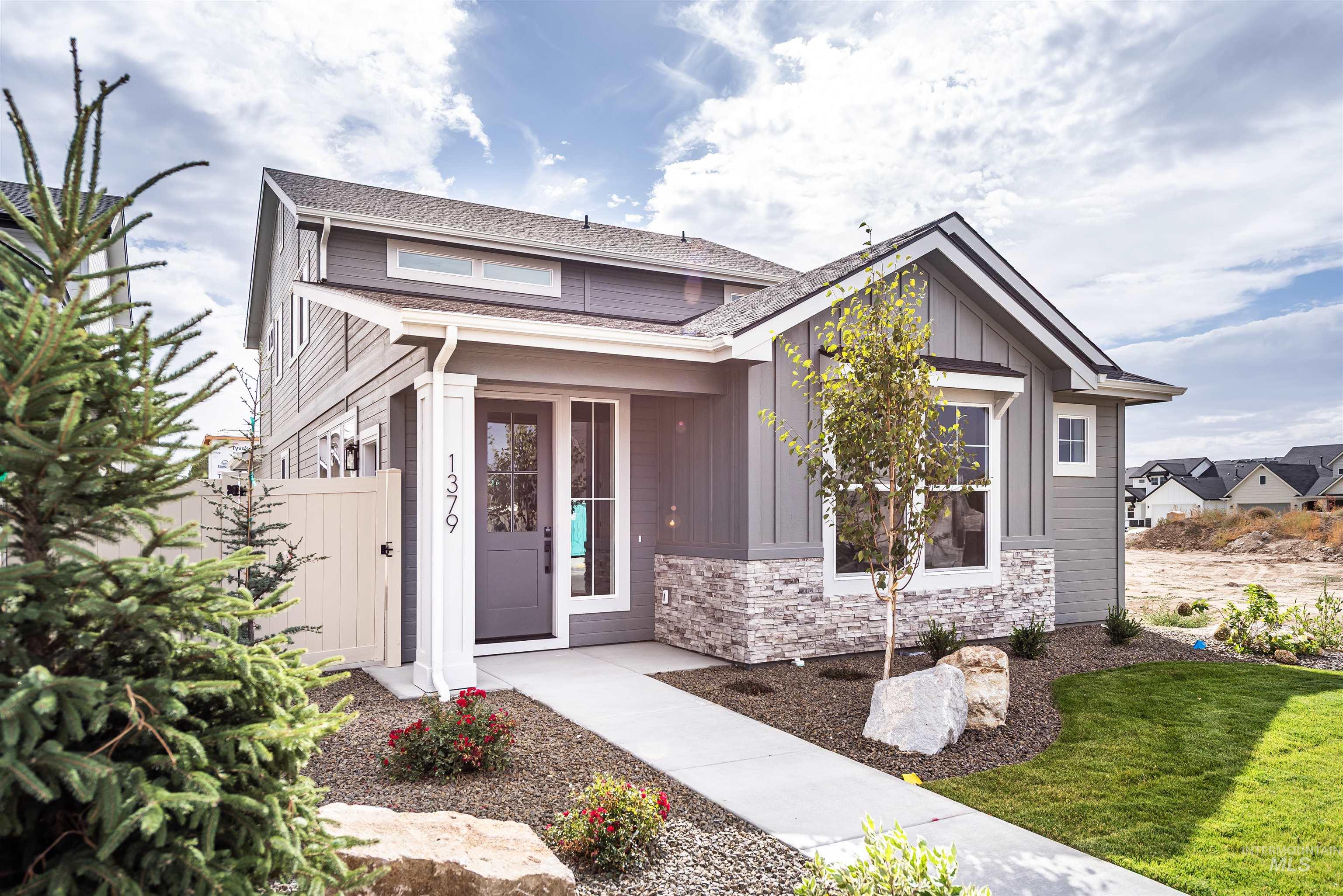 1379 E Rio Chico Dr. — photo