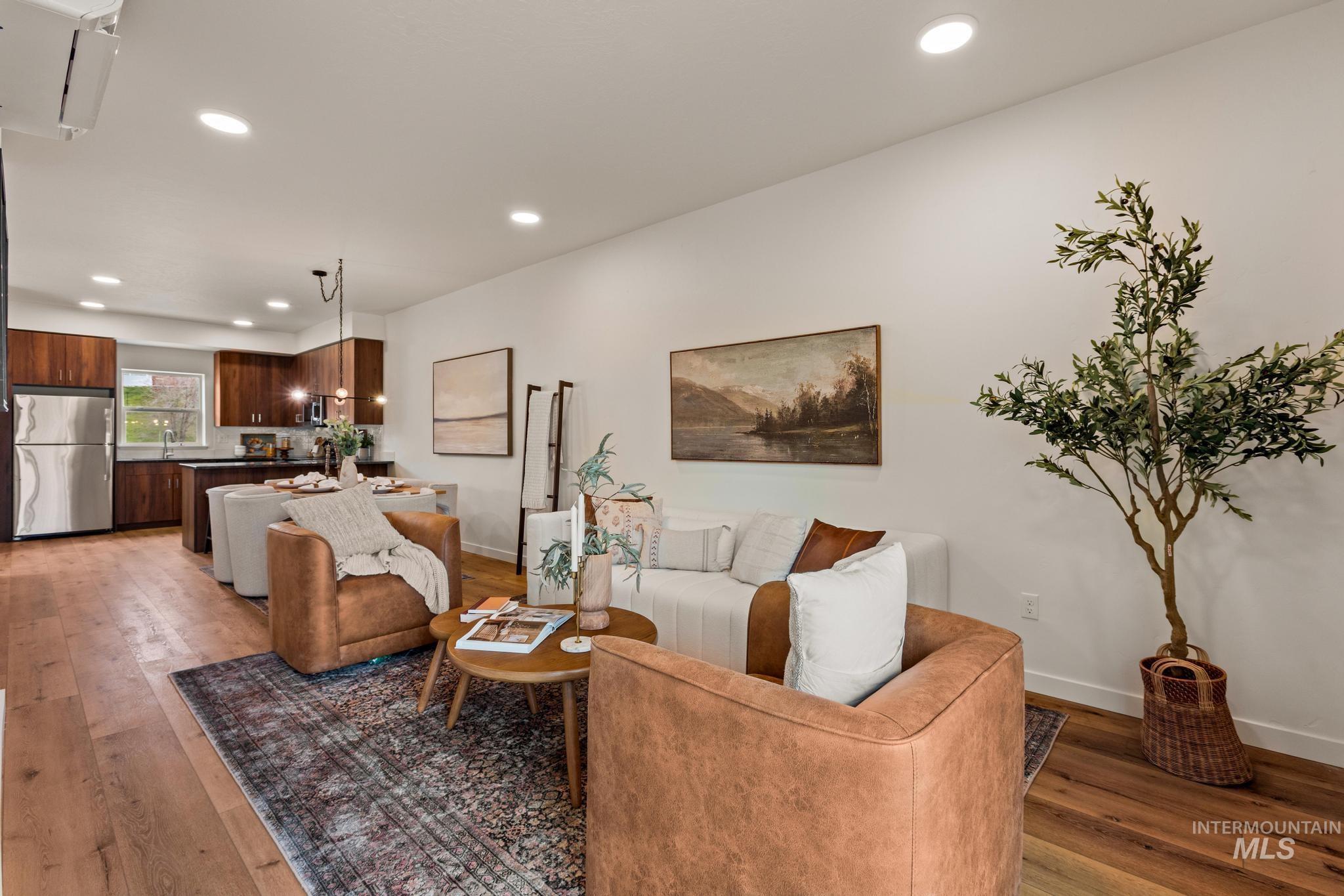 7410 W Swain Lane — photo