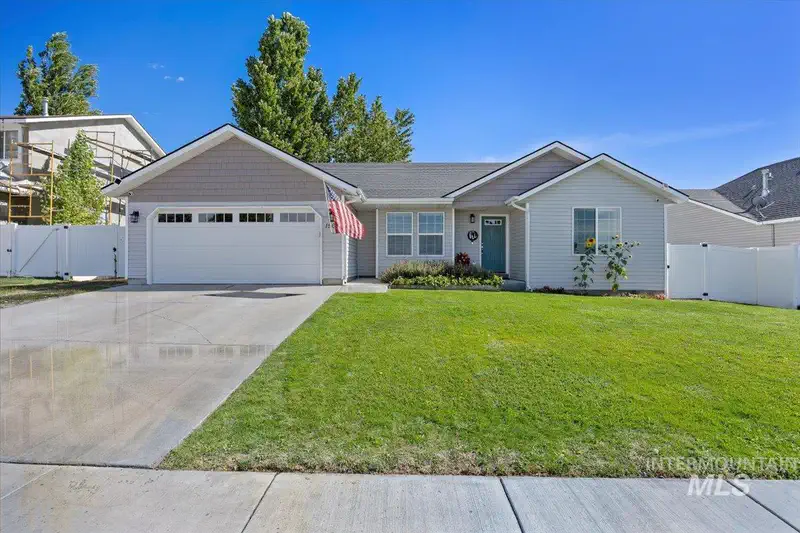 1504 N Evergreen St — photo