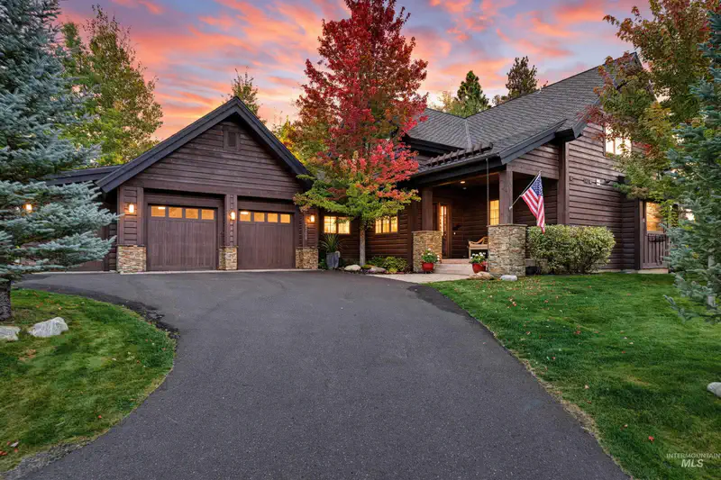3308 Shaggy Mane Ct — photo