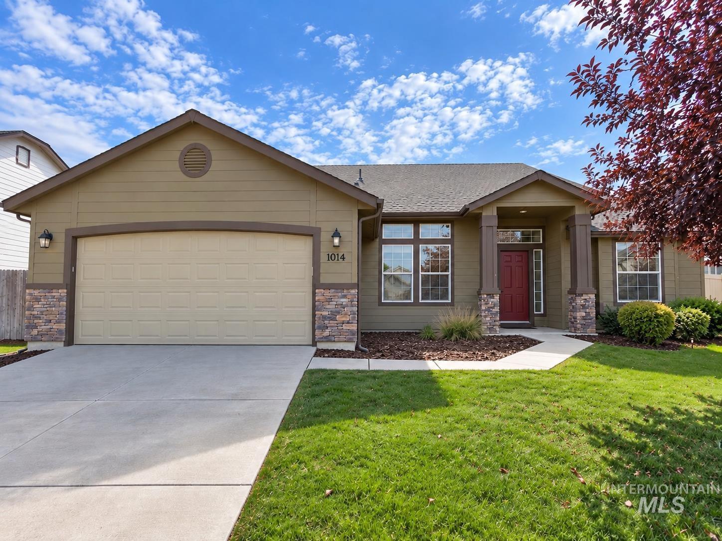 1014 Empire Dr — photo