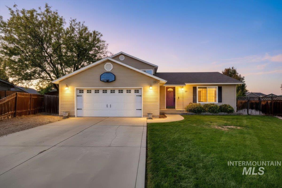 709 Monticello Ct — photo