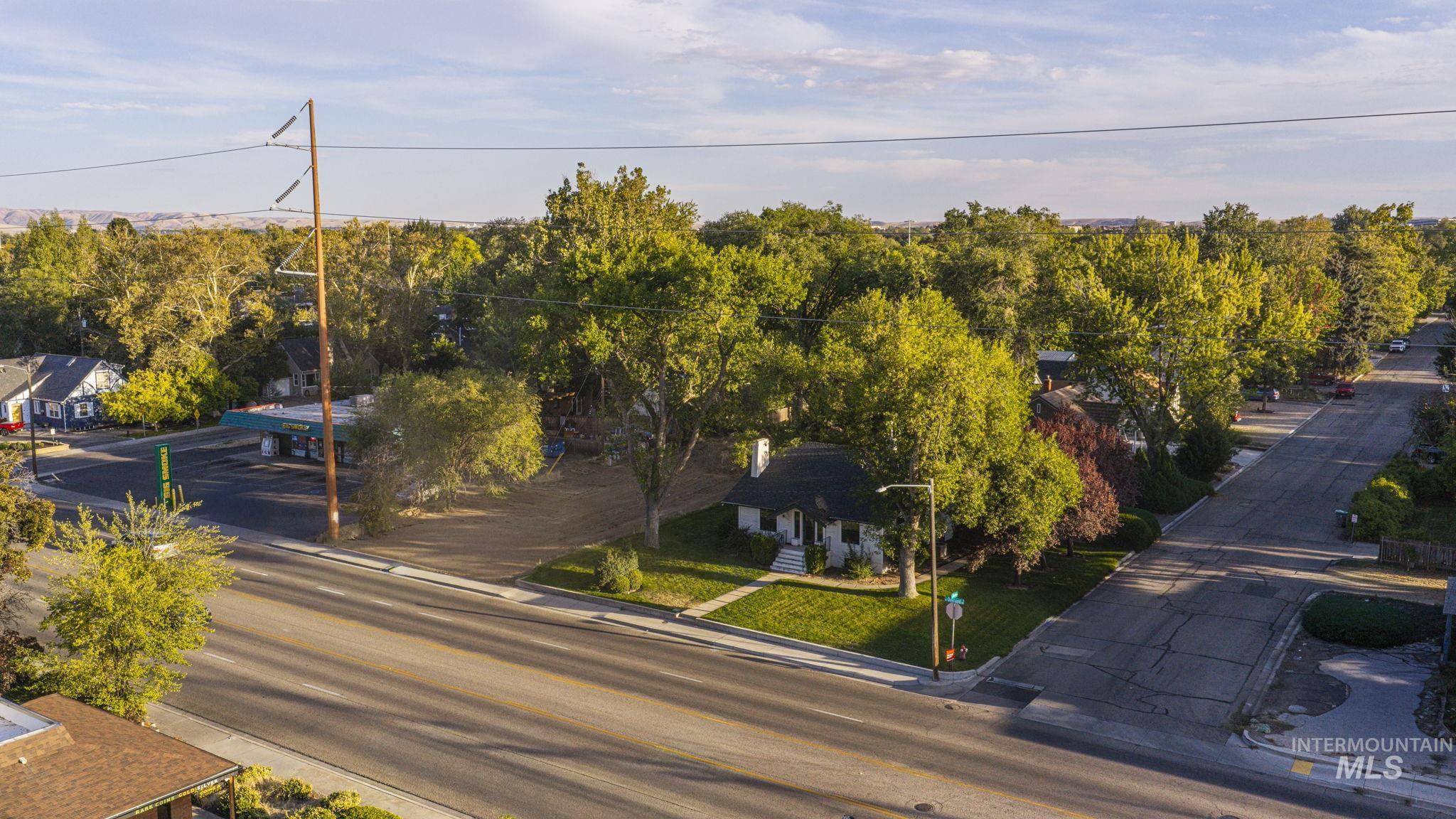 3113 W. Overland Road — photo
