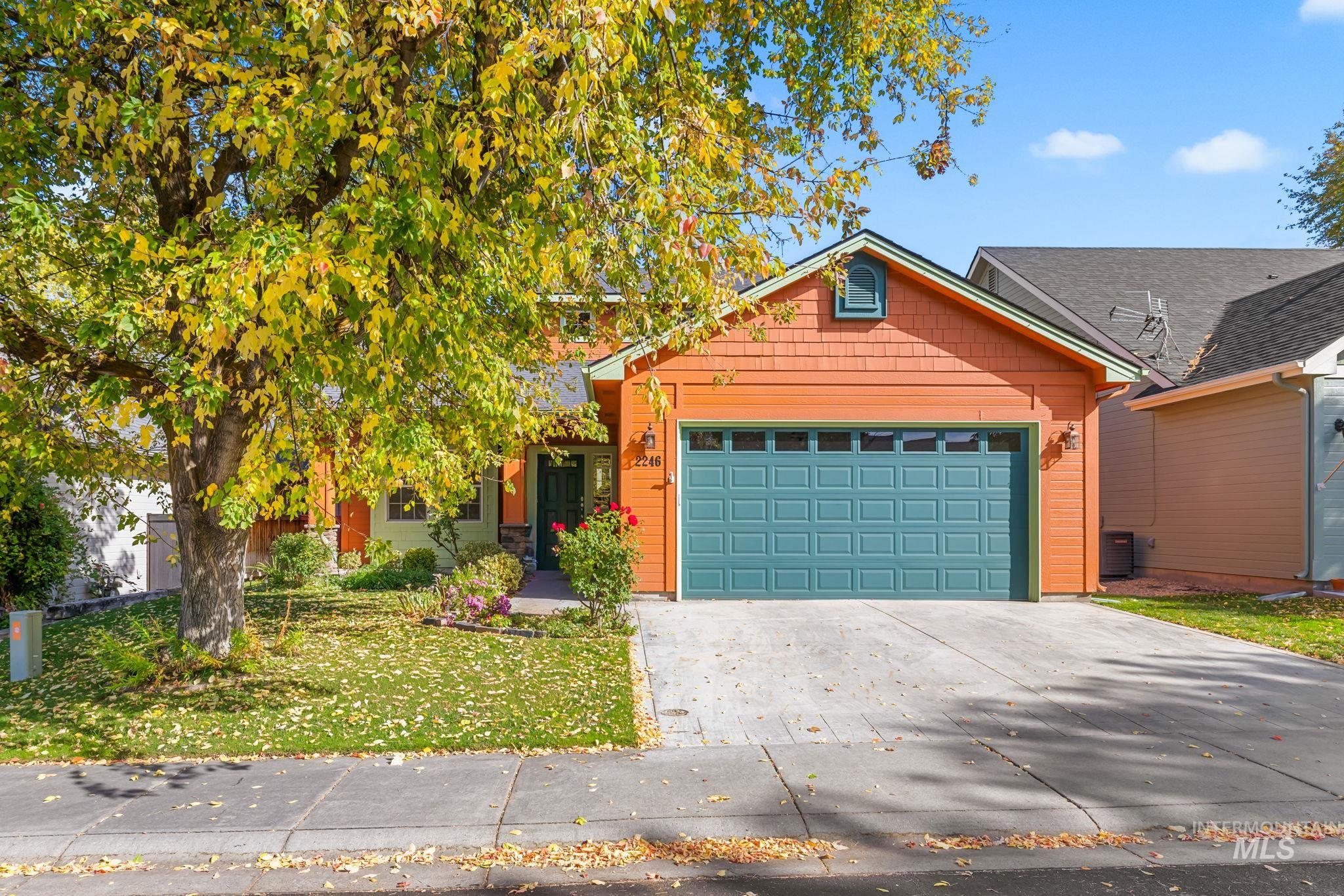 2246 N Eagle Creek Ln — photo
