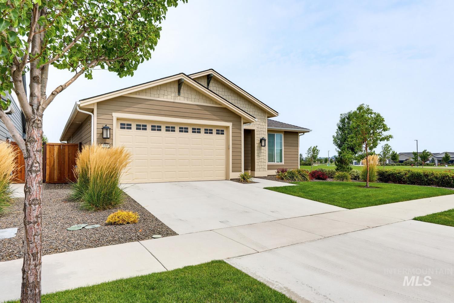 11860 W Wellness Ln — photo