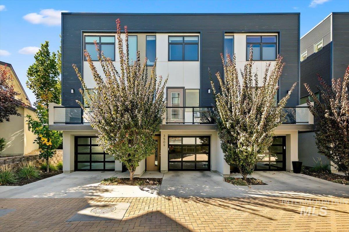 3509 N Waterhouse Lane — photo