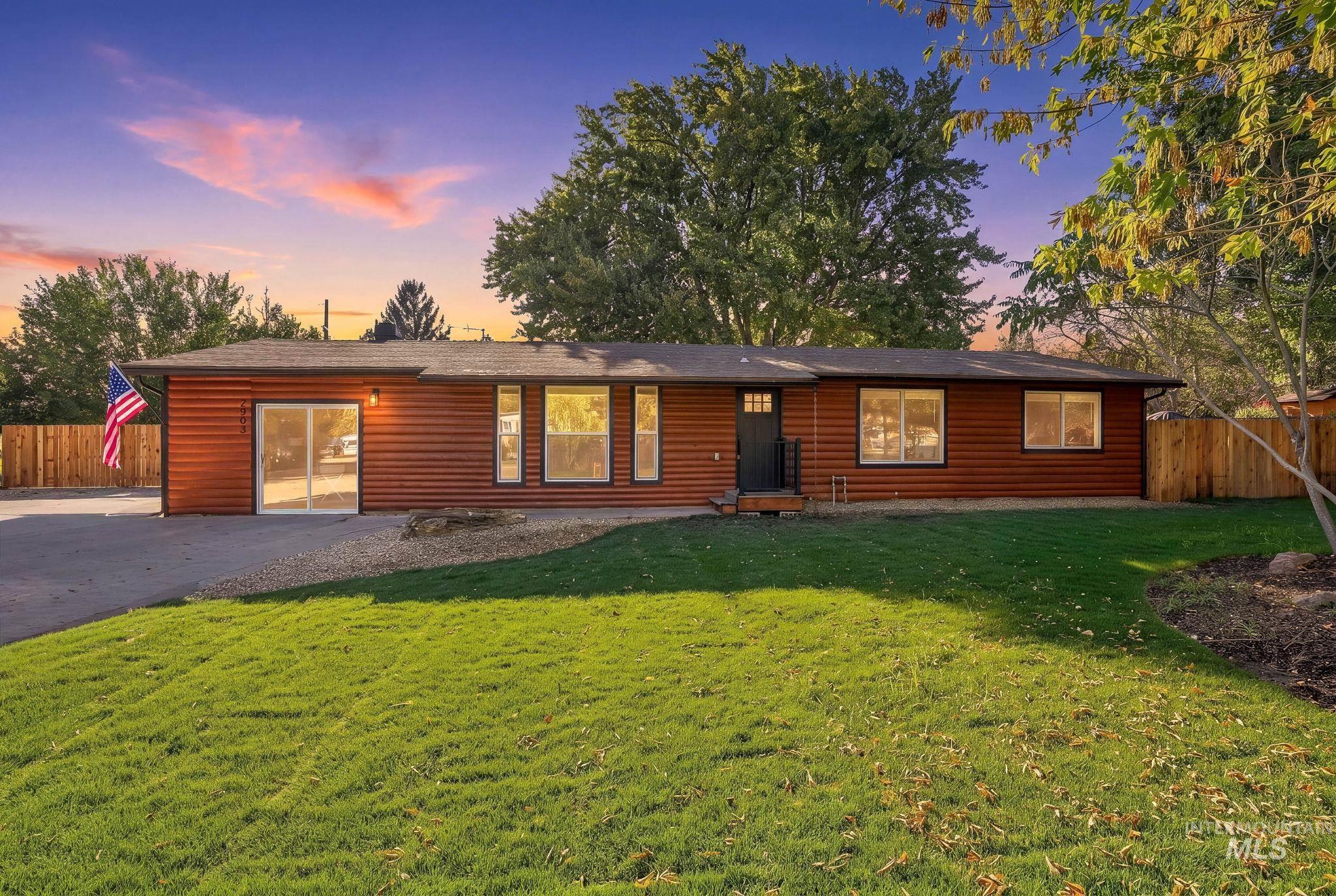 2403 Mountain View Dr — photo