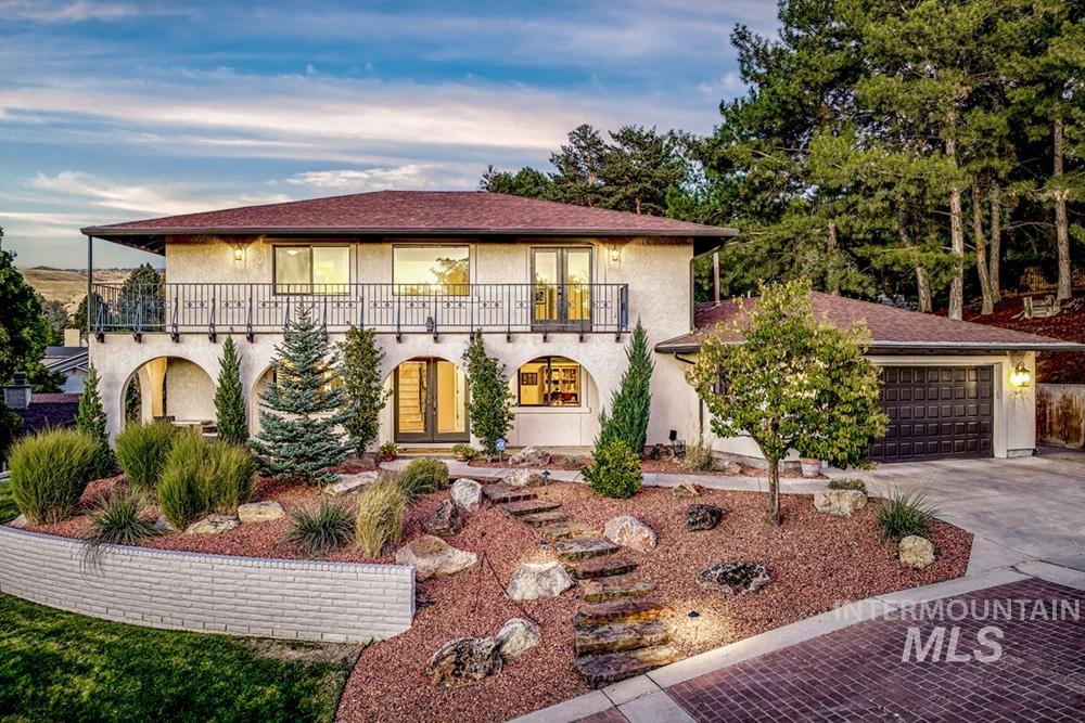 839 E Hearthstone Dr — photo