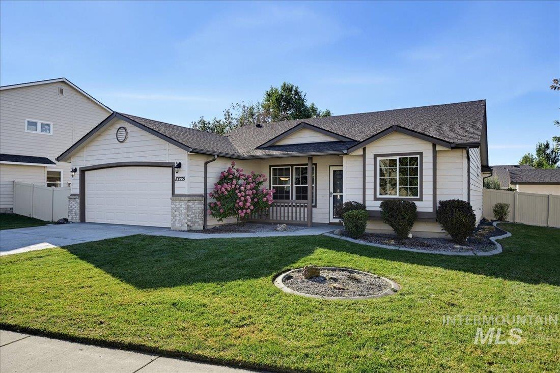 10335 W Wyatt Earp Drive — photo