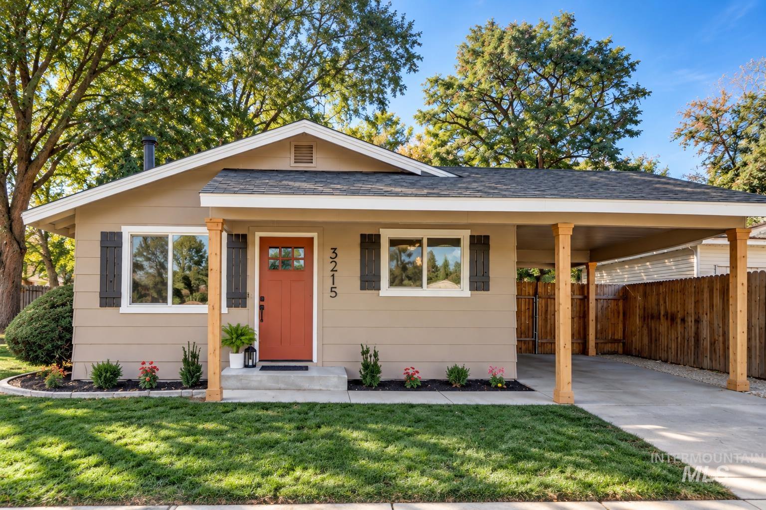 3215 W Alpine Street — photo