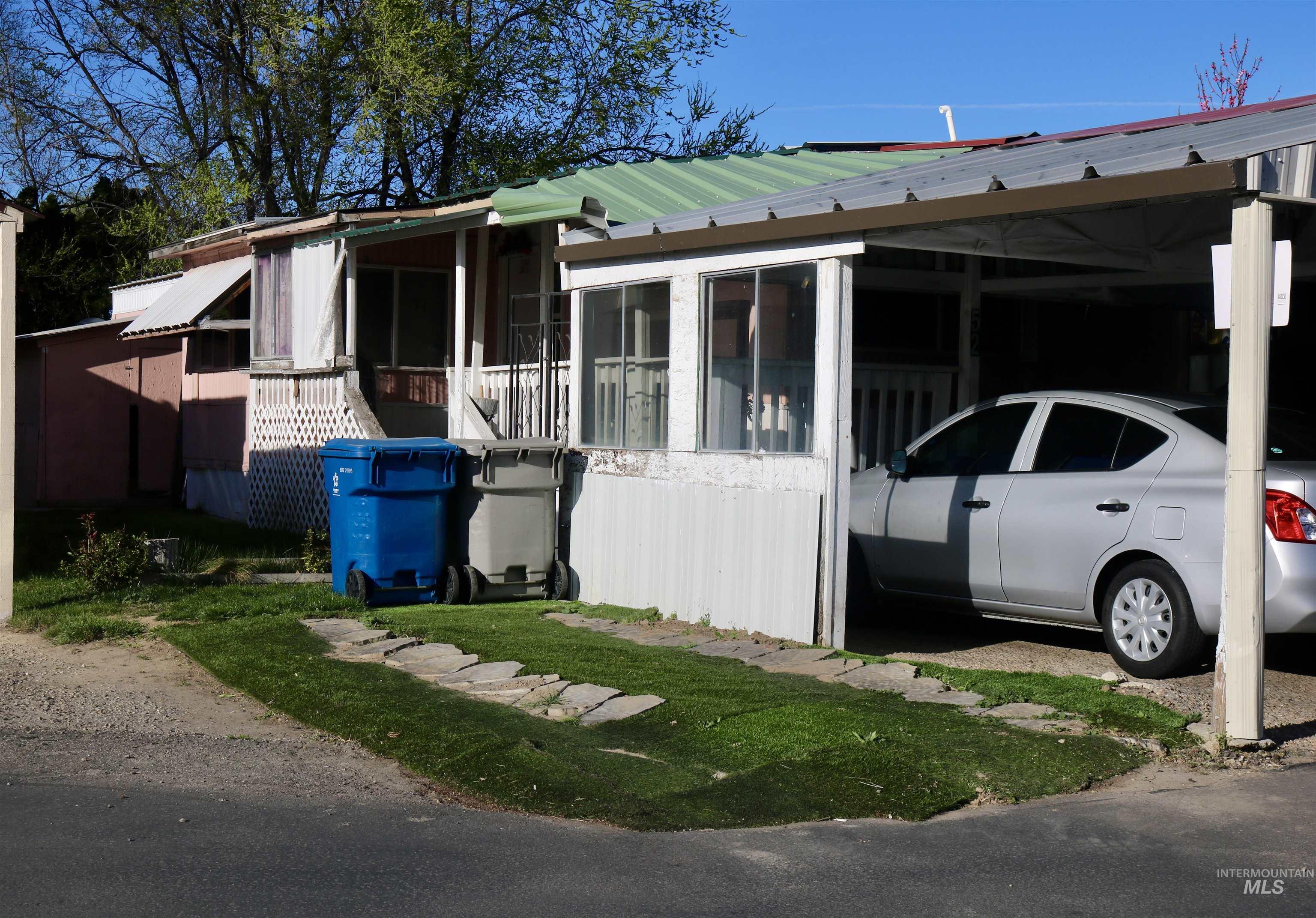 1410 Flamingo #52 — photo