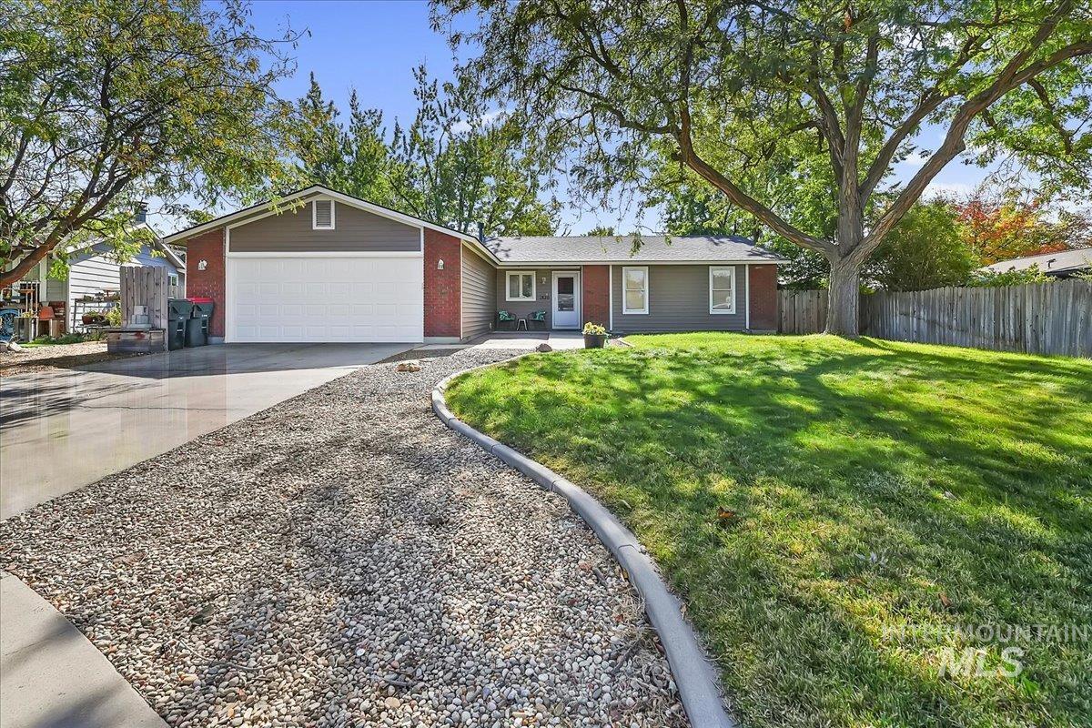 1820 N Kristen Way — photo