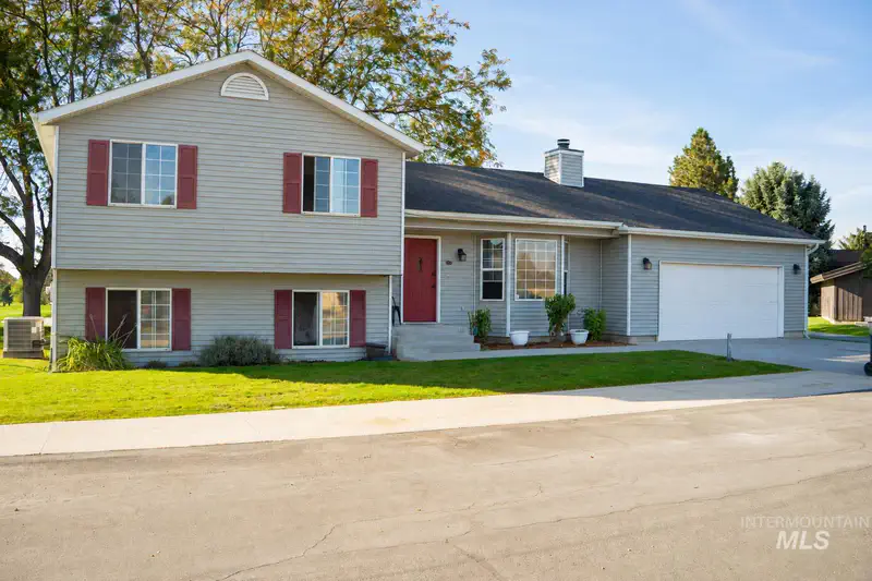 112 Seminole Cir — photo