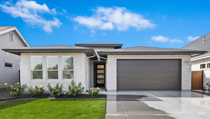 7517 W Deerfawn Ln — photo