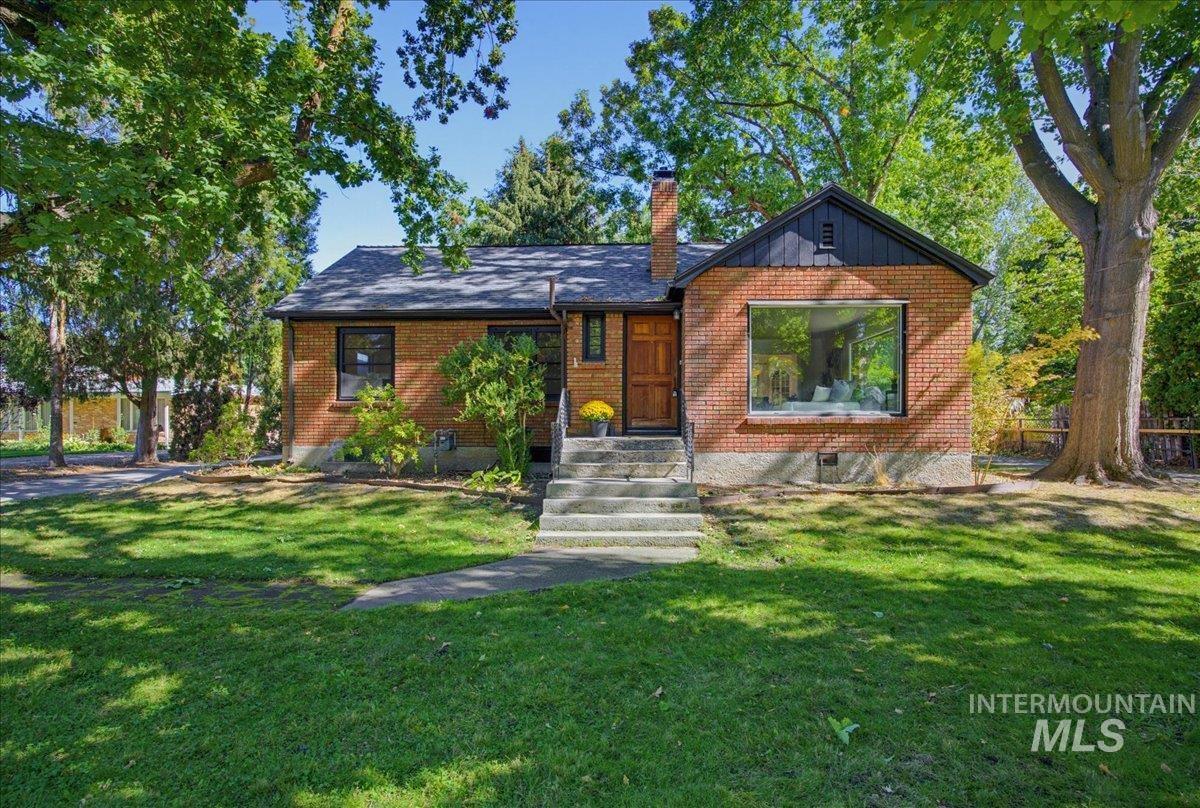 3720 N Collister Dr. — photo