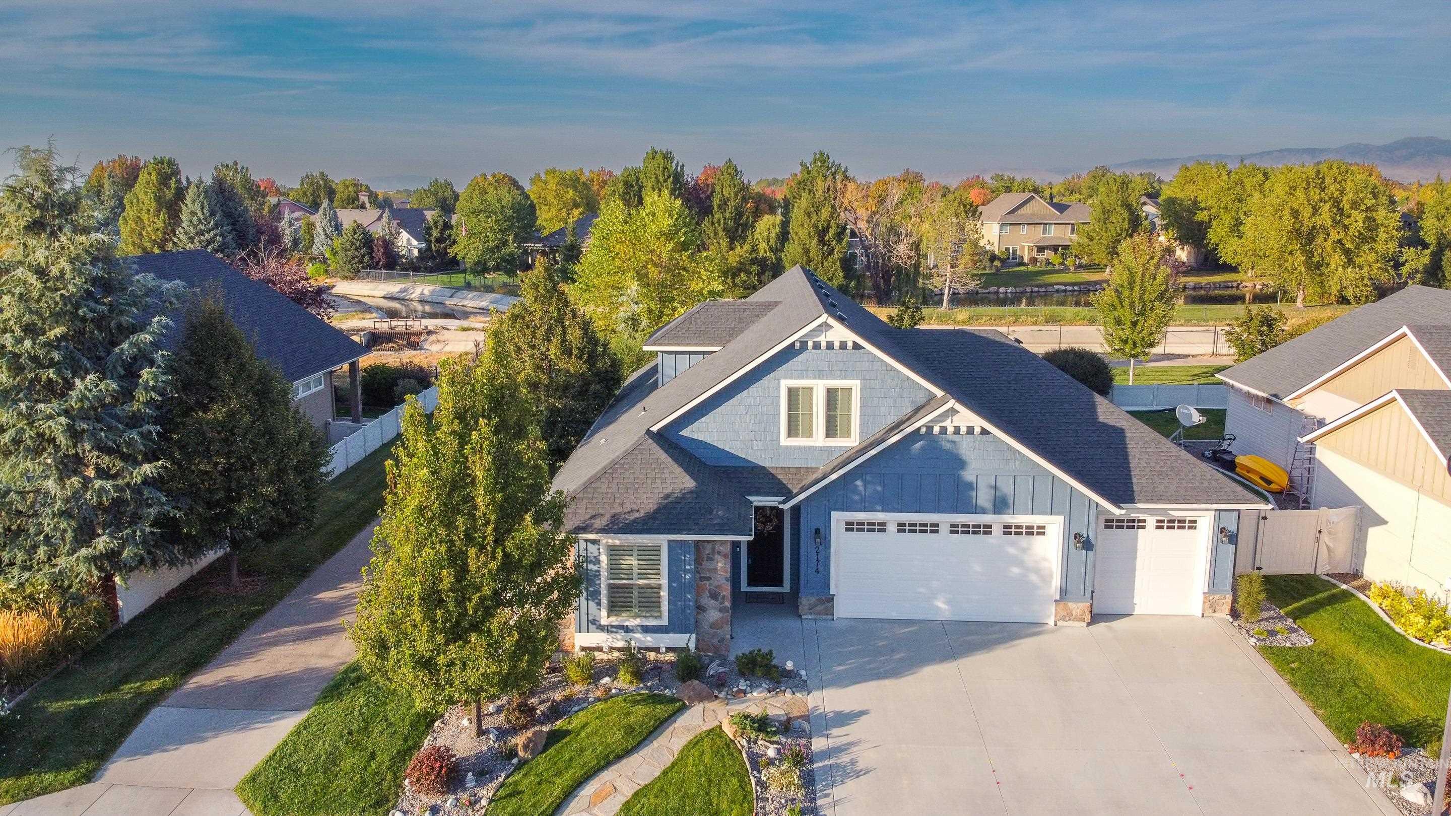 2174 E Deerhill Dr. — photo