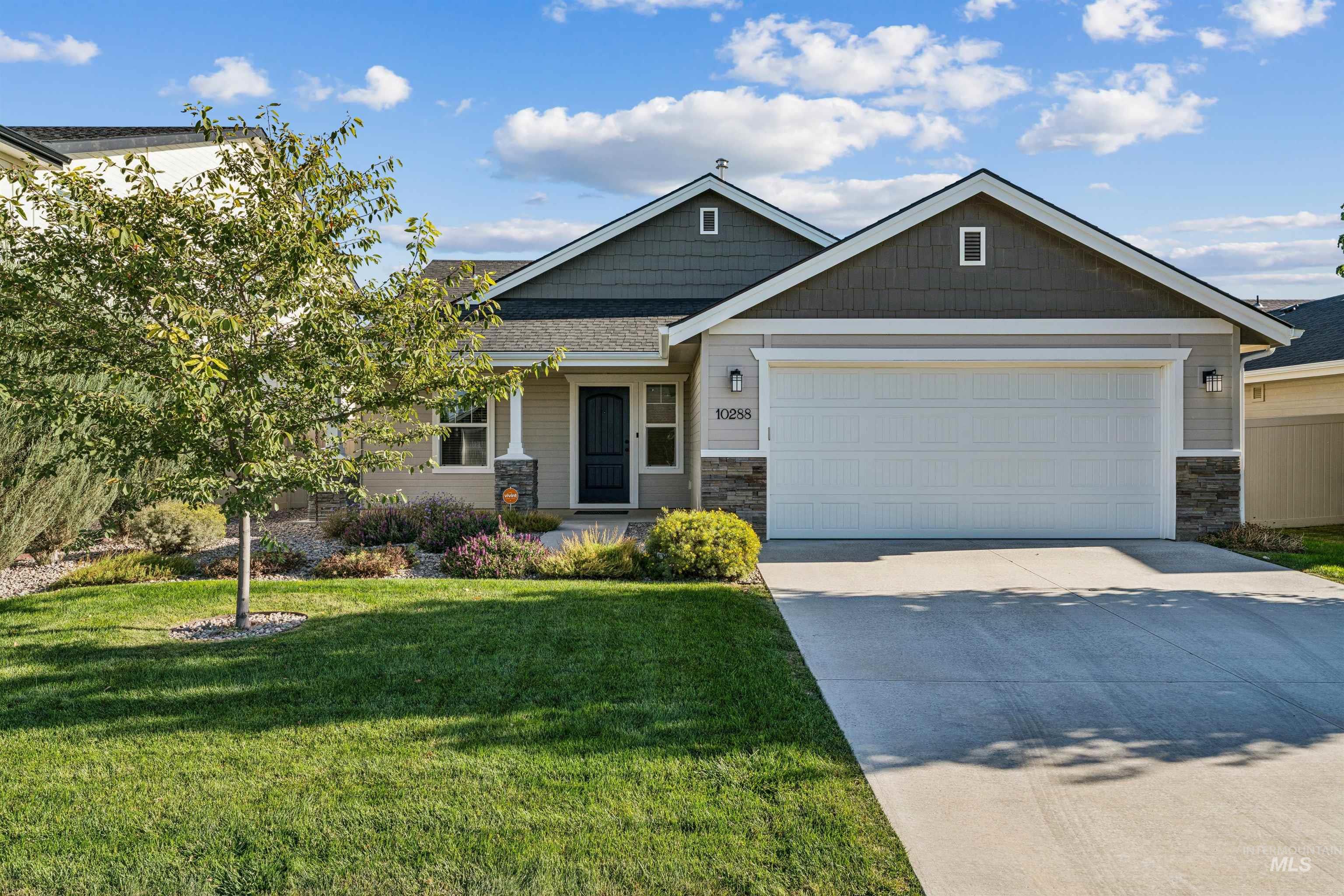 10288 Longtail Dr. — photo