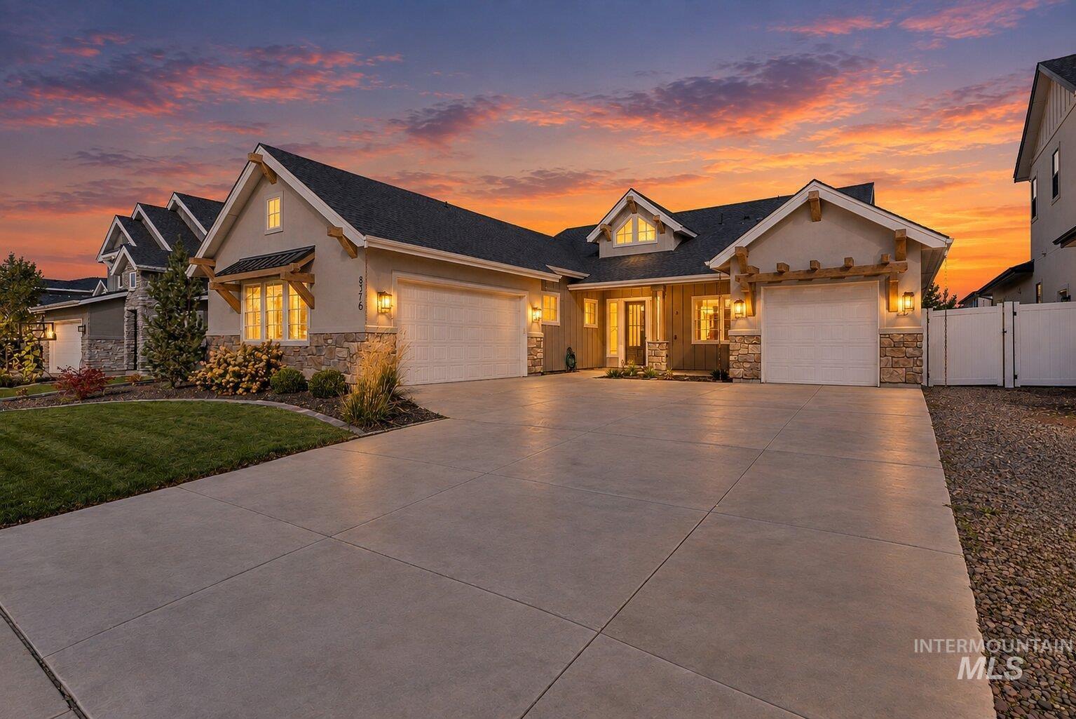 8376 W Brooks Dr — photo