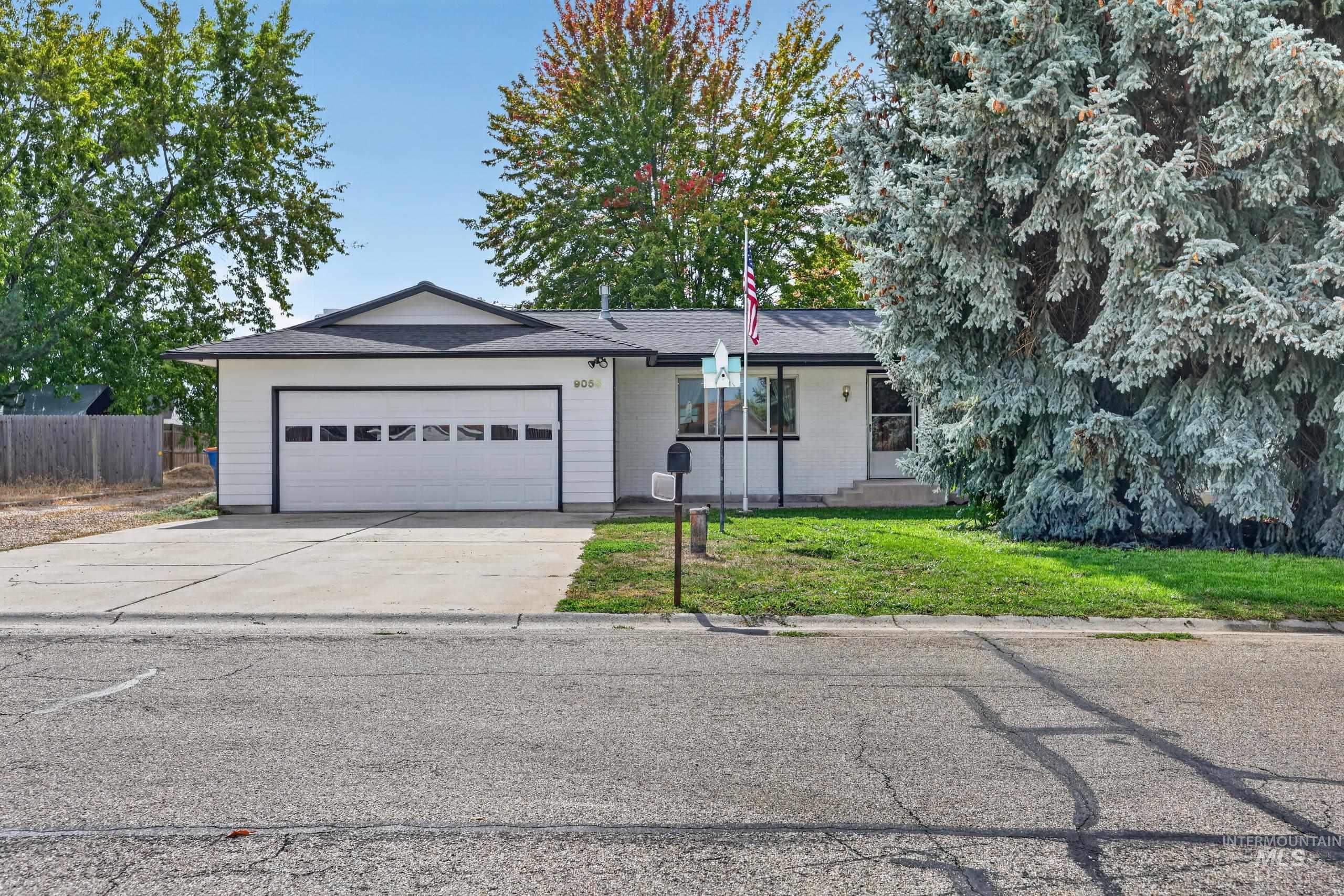 9055 W Highlander Rd — photo