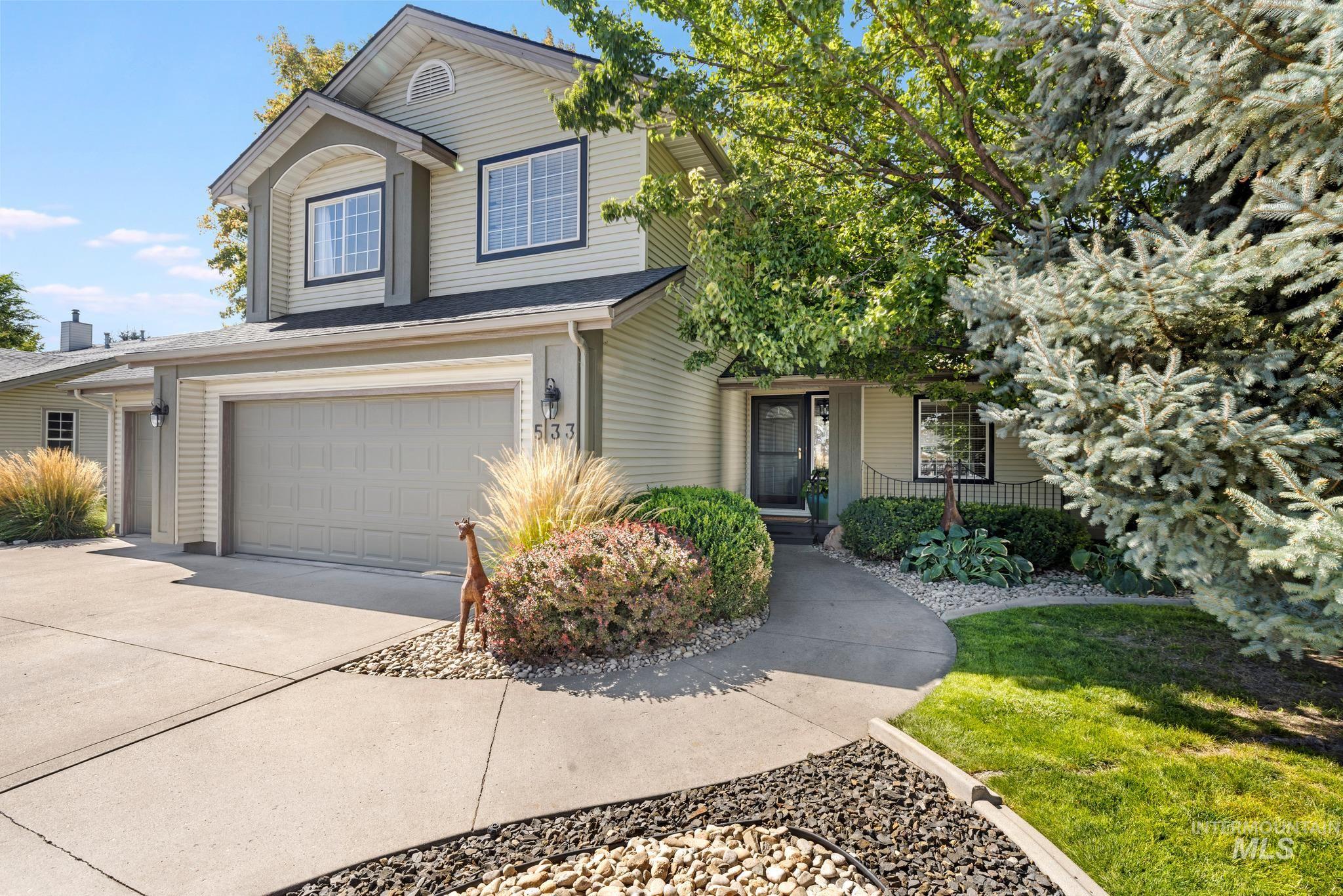 533 Cypress Way — photo