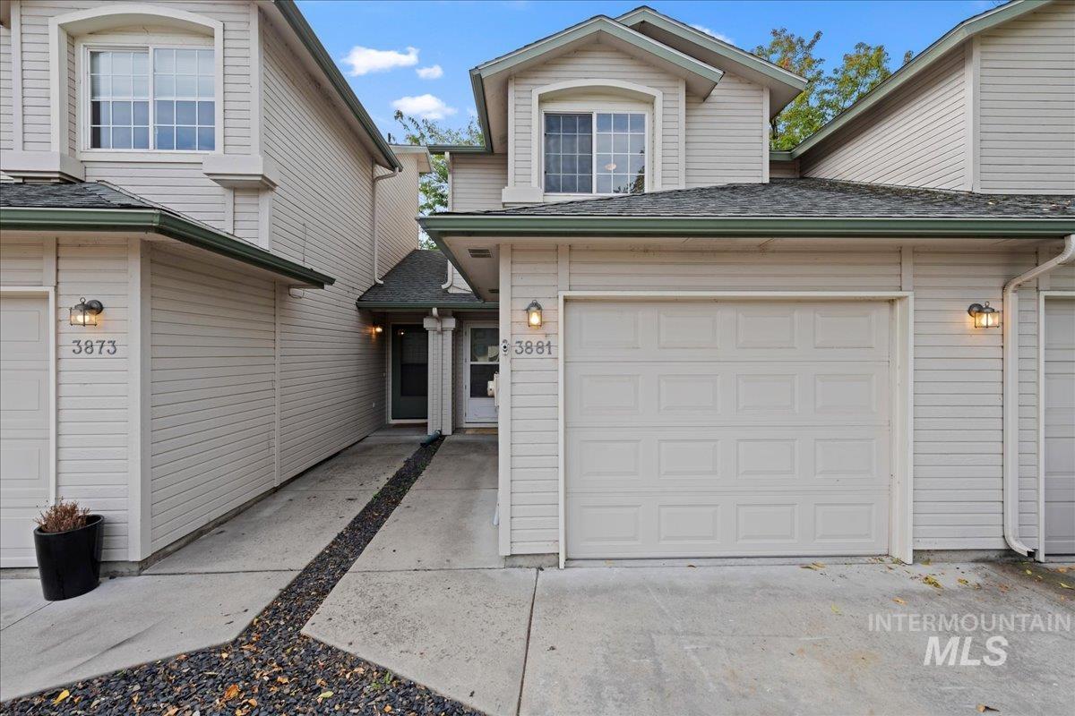 3881 W Adobe Court — photo