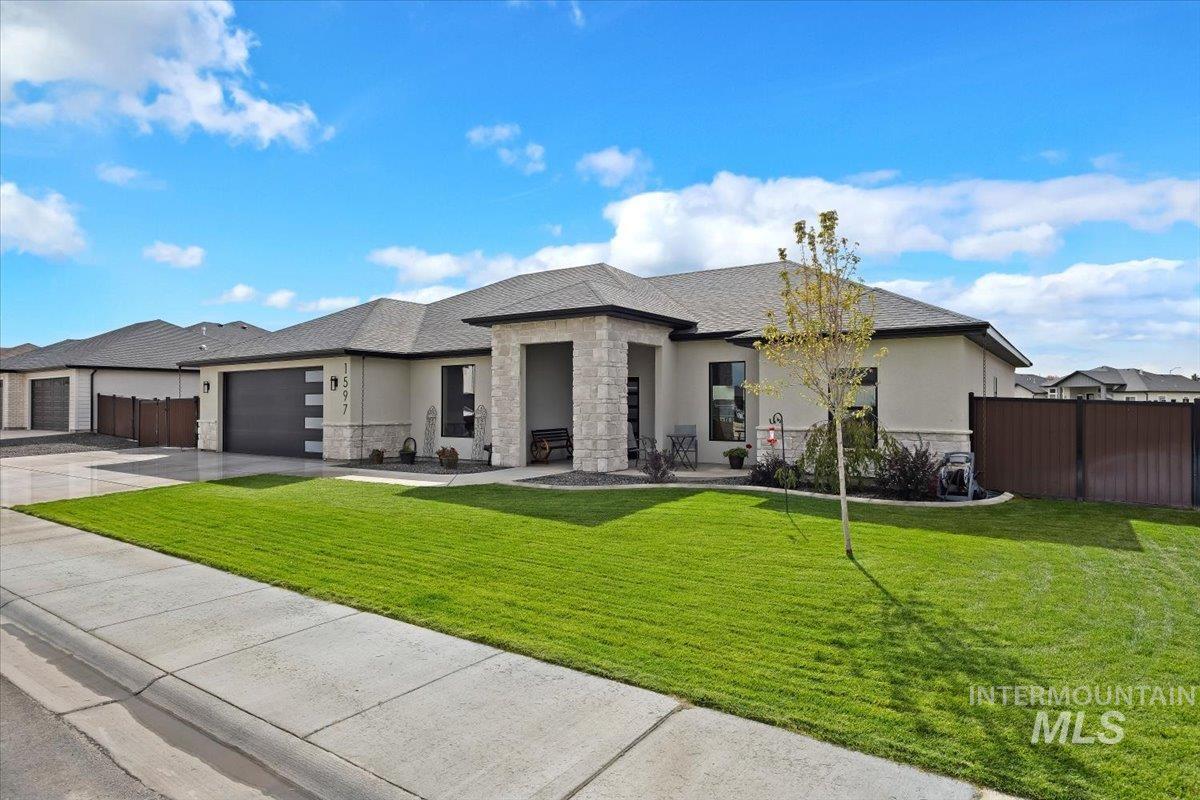 1597 Tule Dr — photo