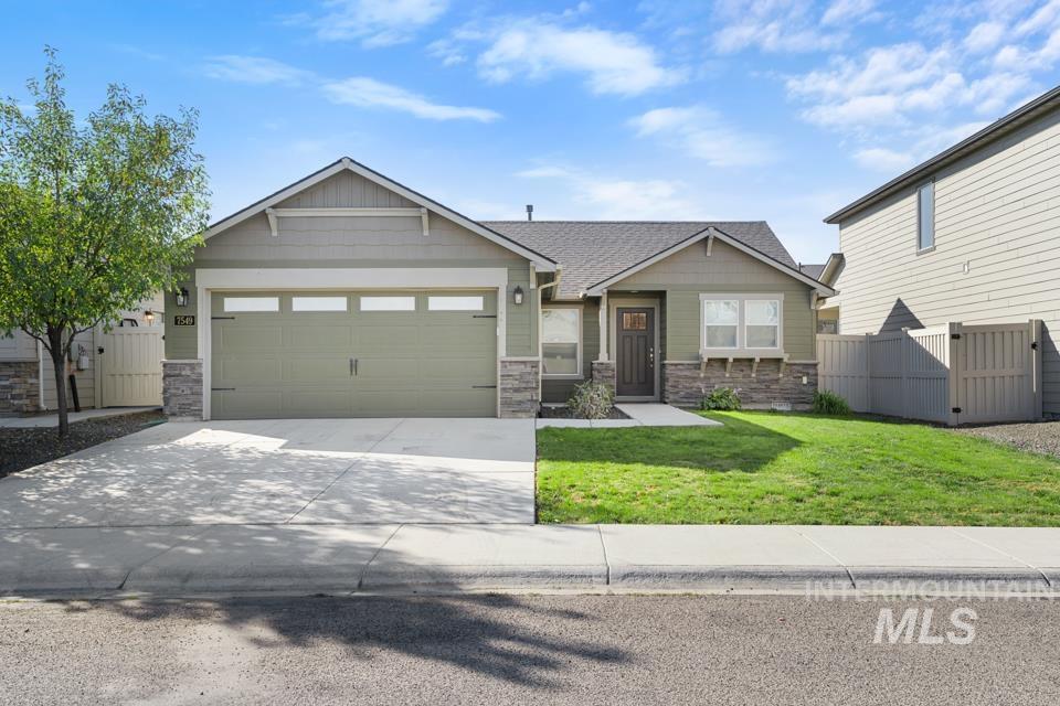 7549 W Corona Dr — photo