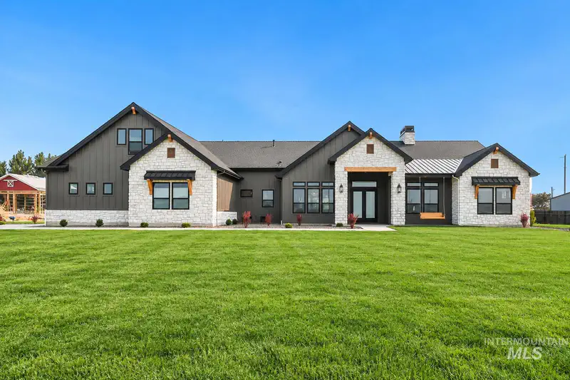 7792 E Windmill Ranch Ln — photo