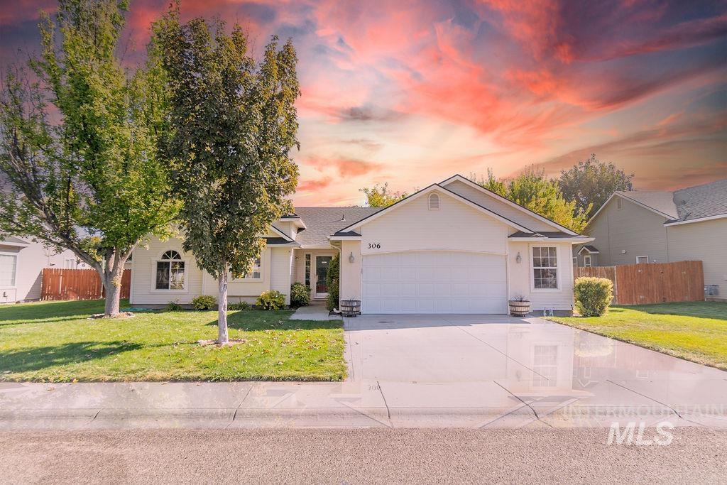 306 S Buttercup Ct. — photo